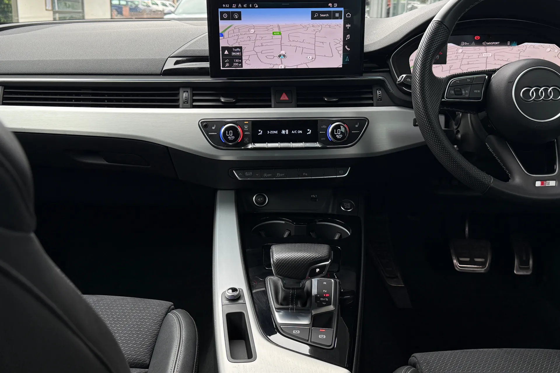 Audi A4 thumbnail image number 40