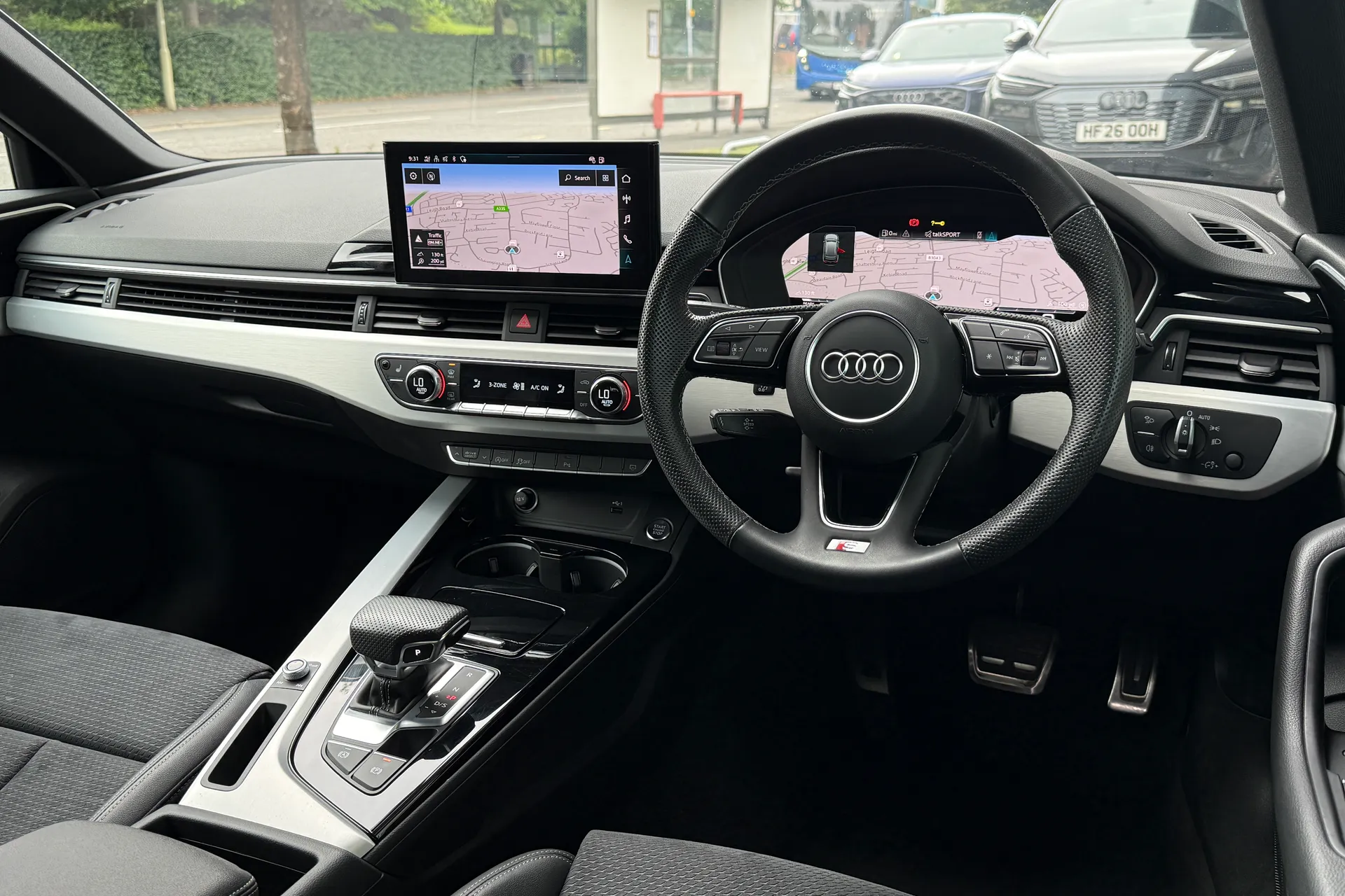 Audi A4 thumbnail image number 37