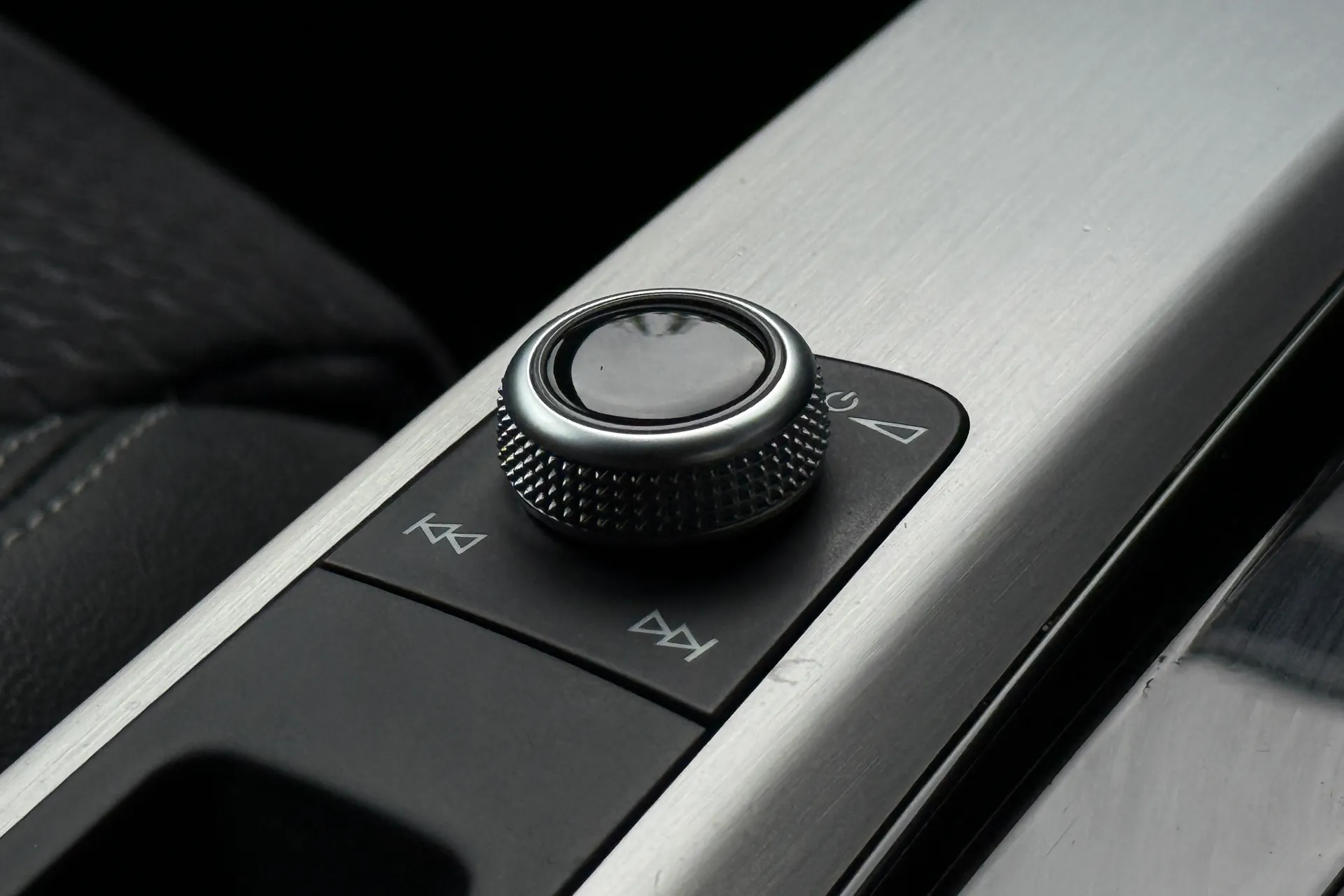 Audi A4 thumbnail image number 29