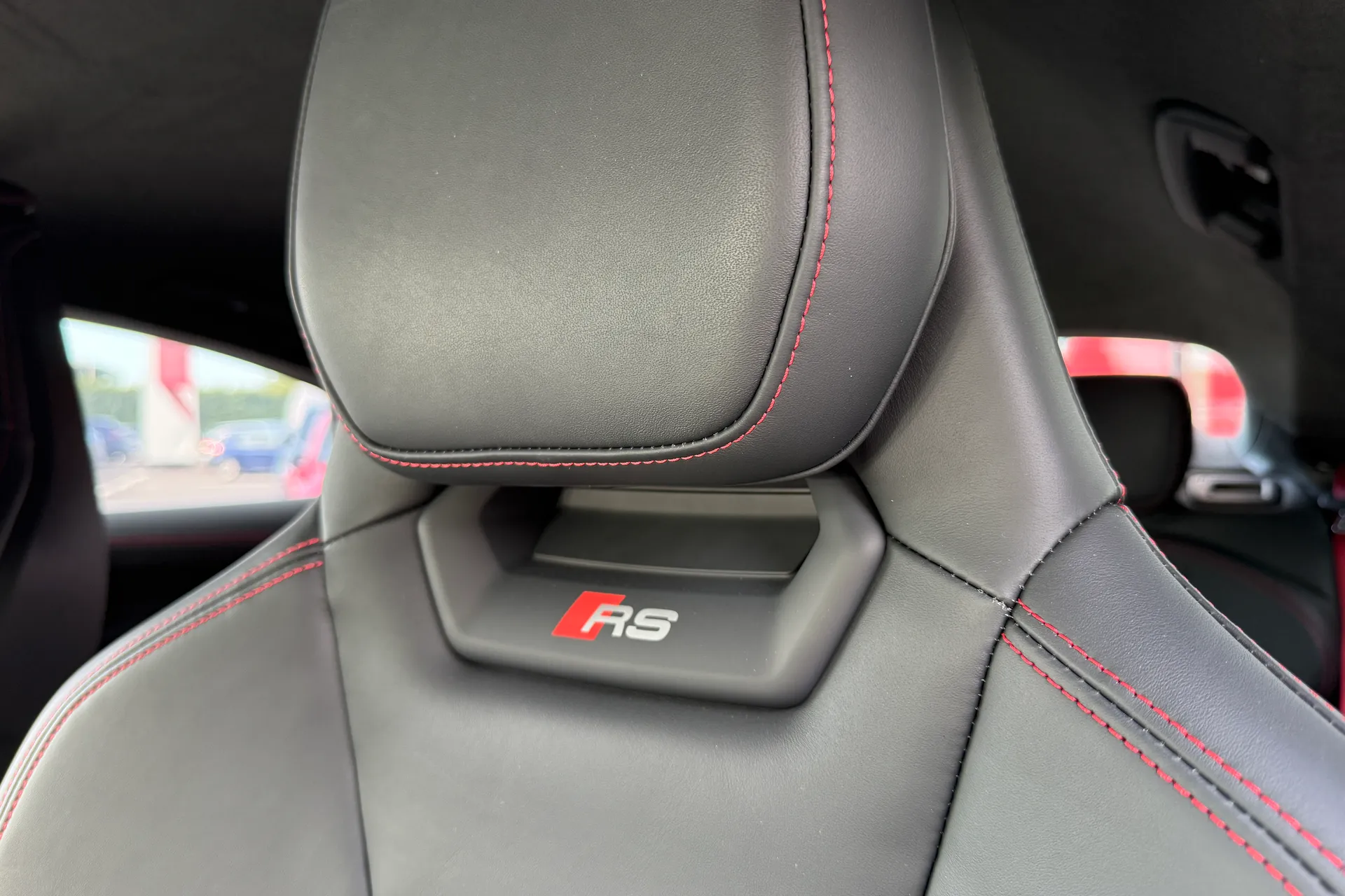 Audi RS e-tron GT thumbnail image number 19