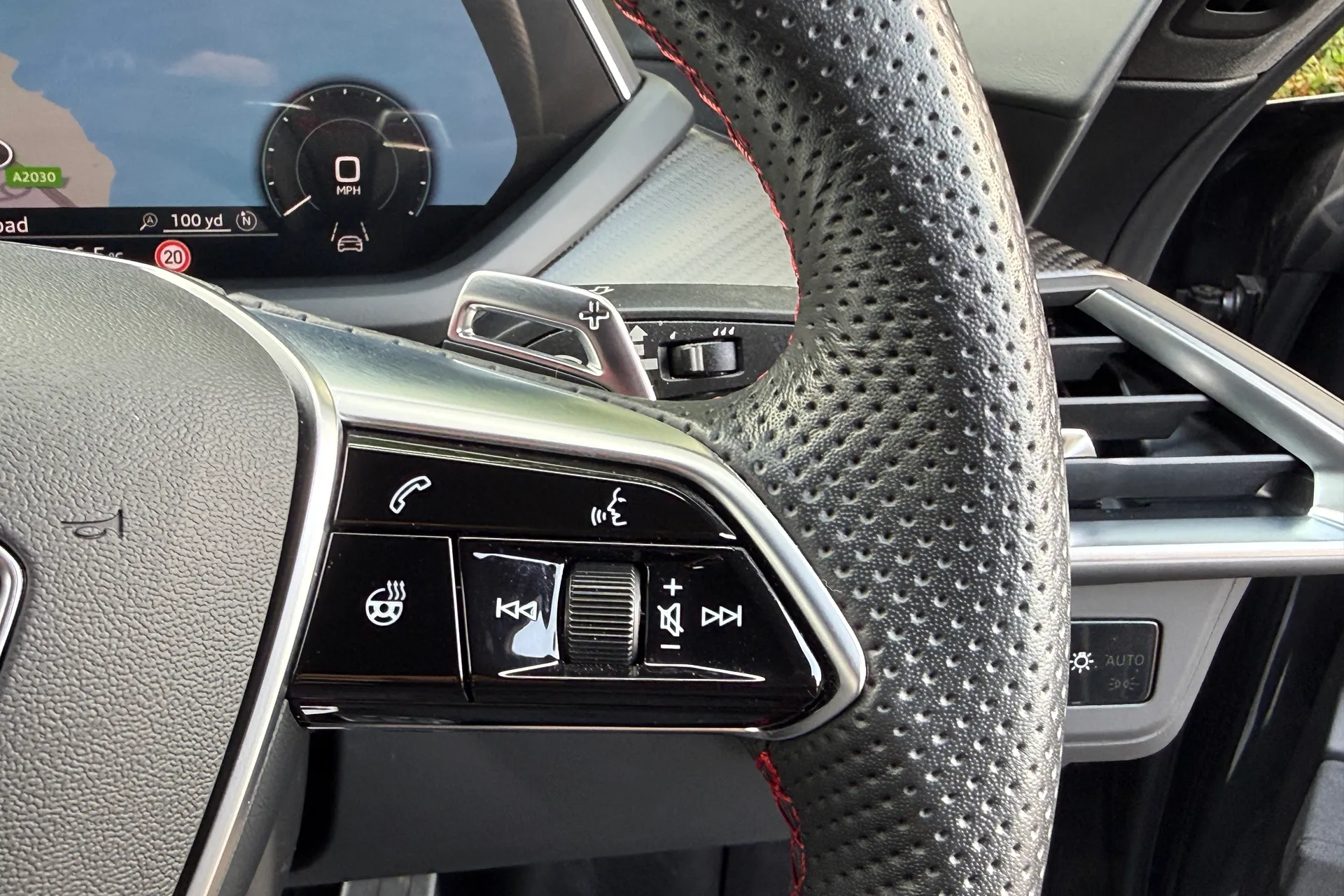 Audi RS e-tron GT thumbnail image number 60