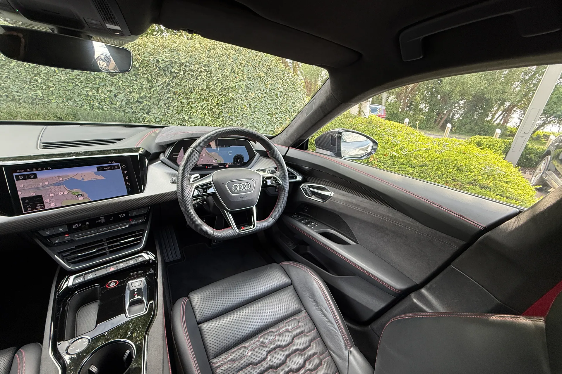 Audi RS e-tron GT thumbnail image number 62