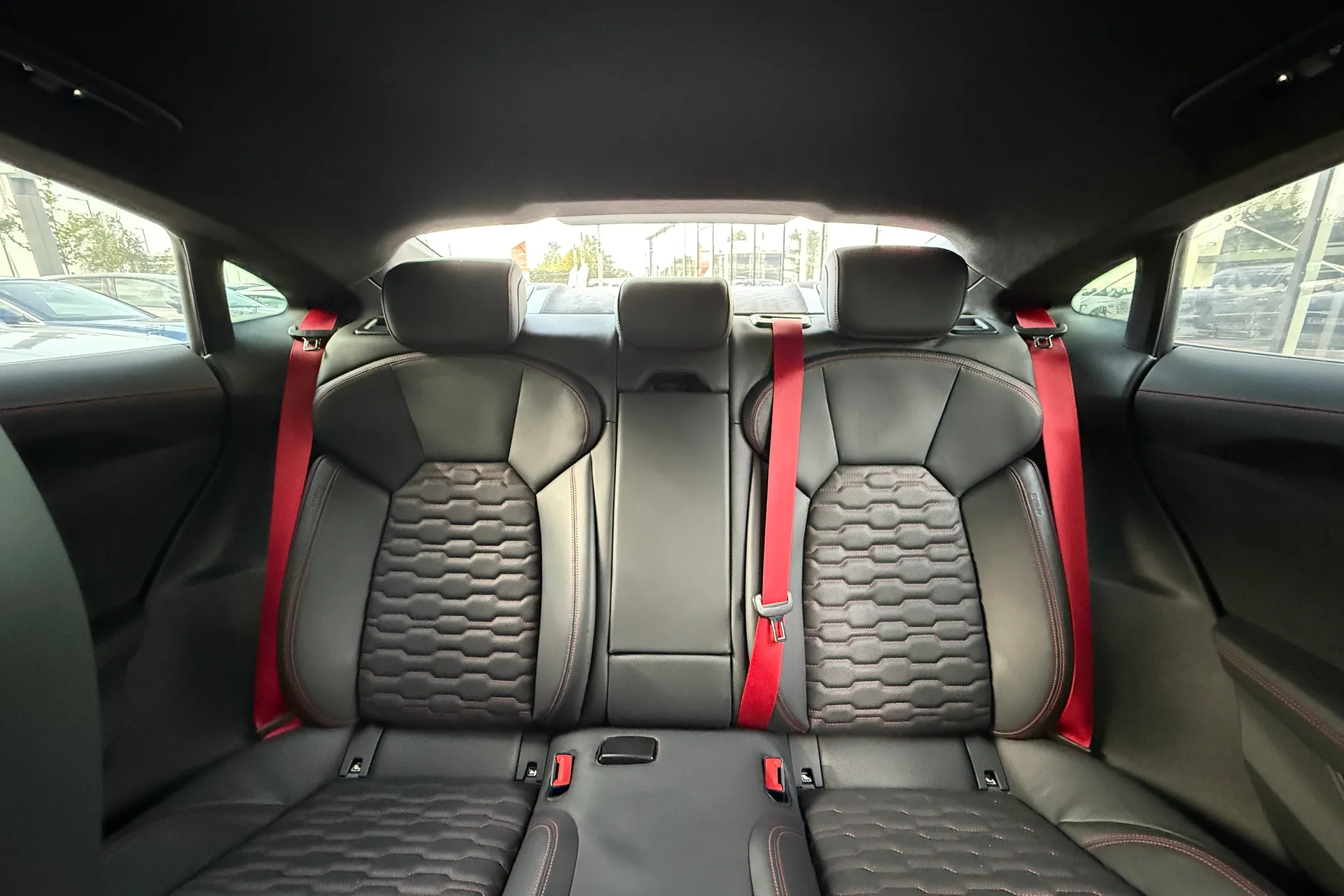 Audi RS e-tron GT thumbnail image number 54
