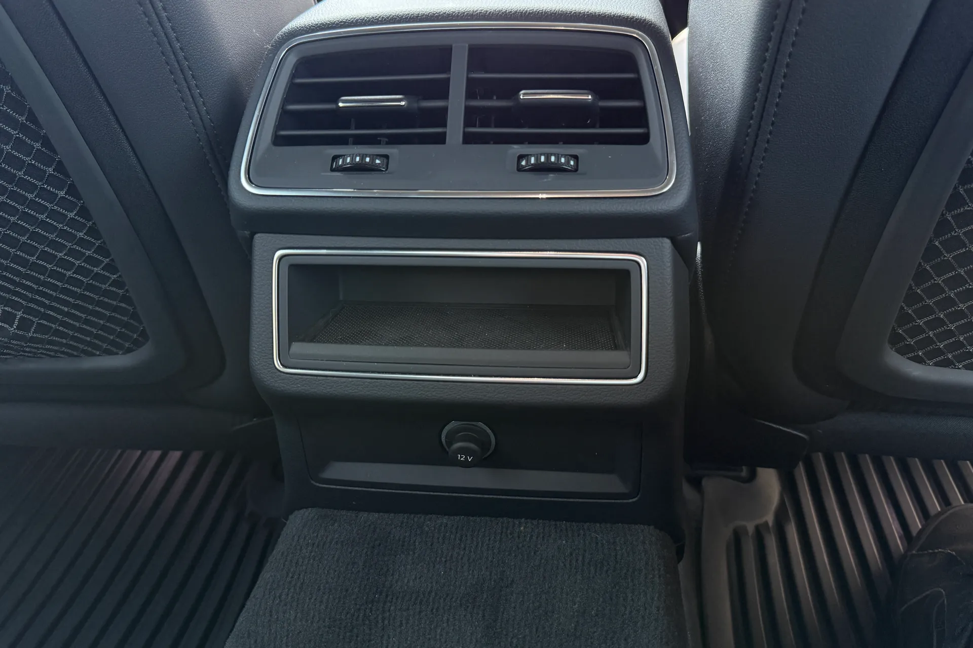 Audi A7 thumbnail image number 48