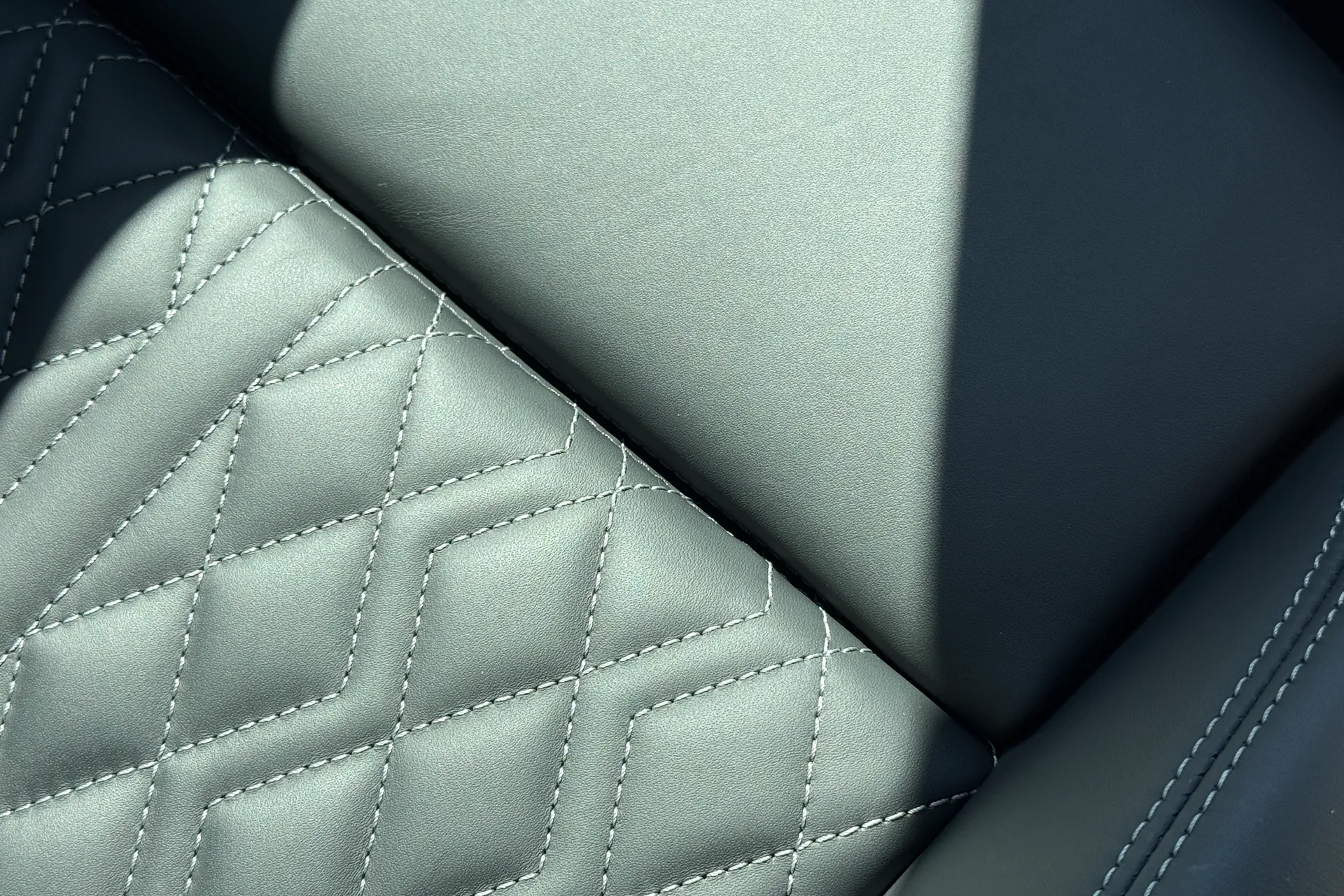 Audi A3 thumbnail image number 21