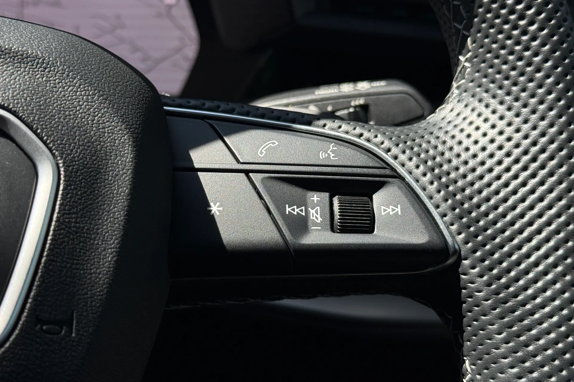 Audi A3 thumbnail image number 8