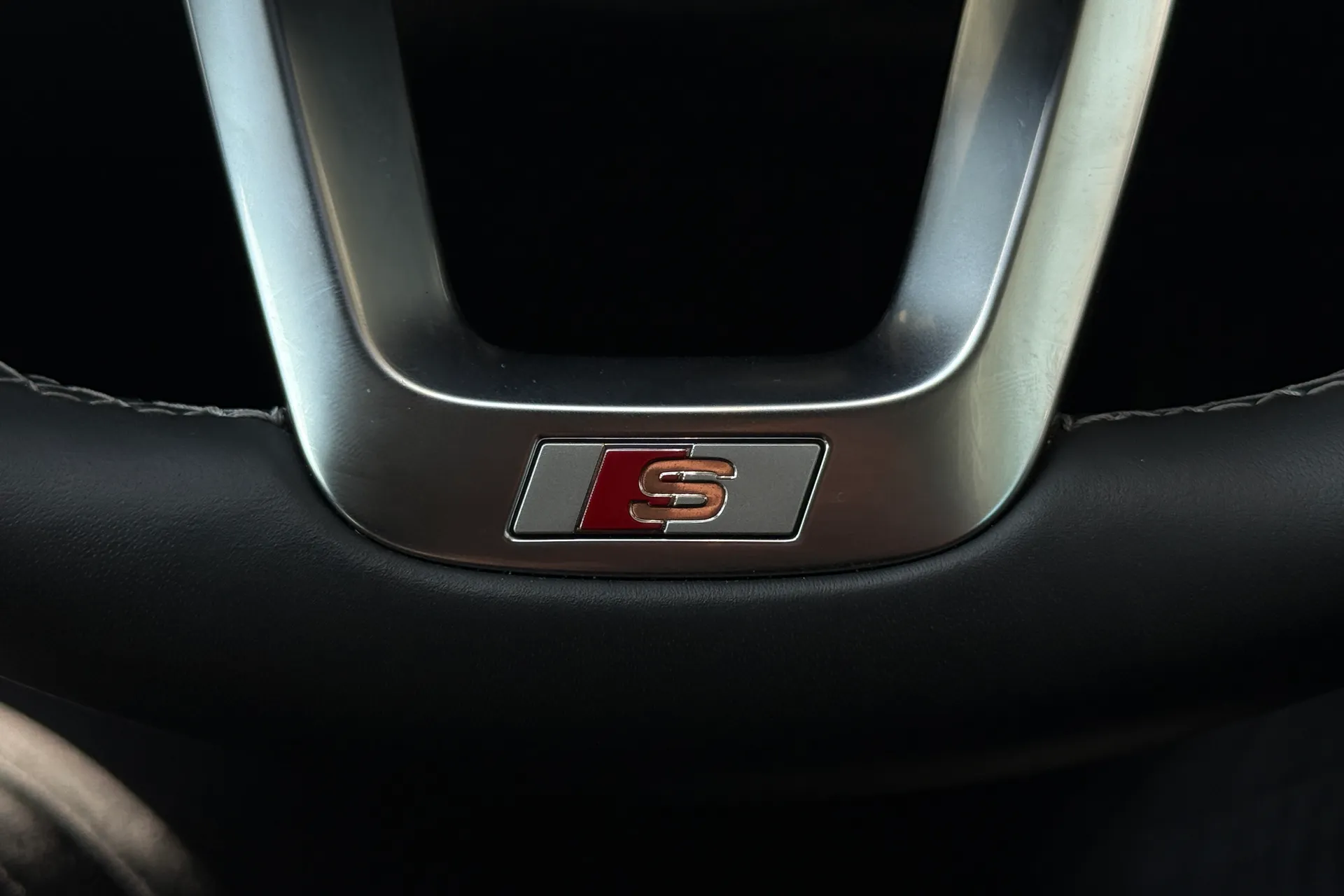 Audi A3 thumbnail image number 10