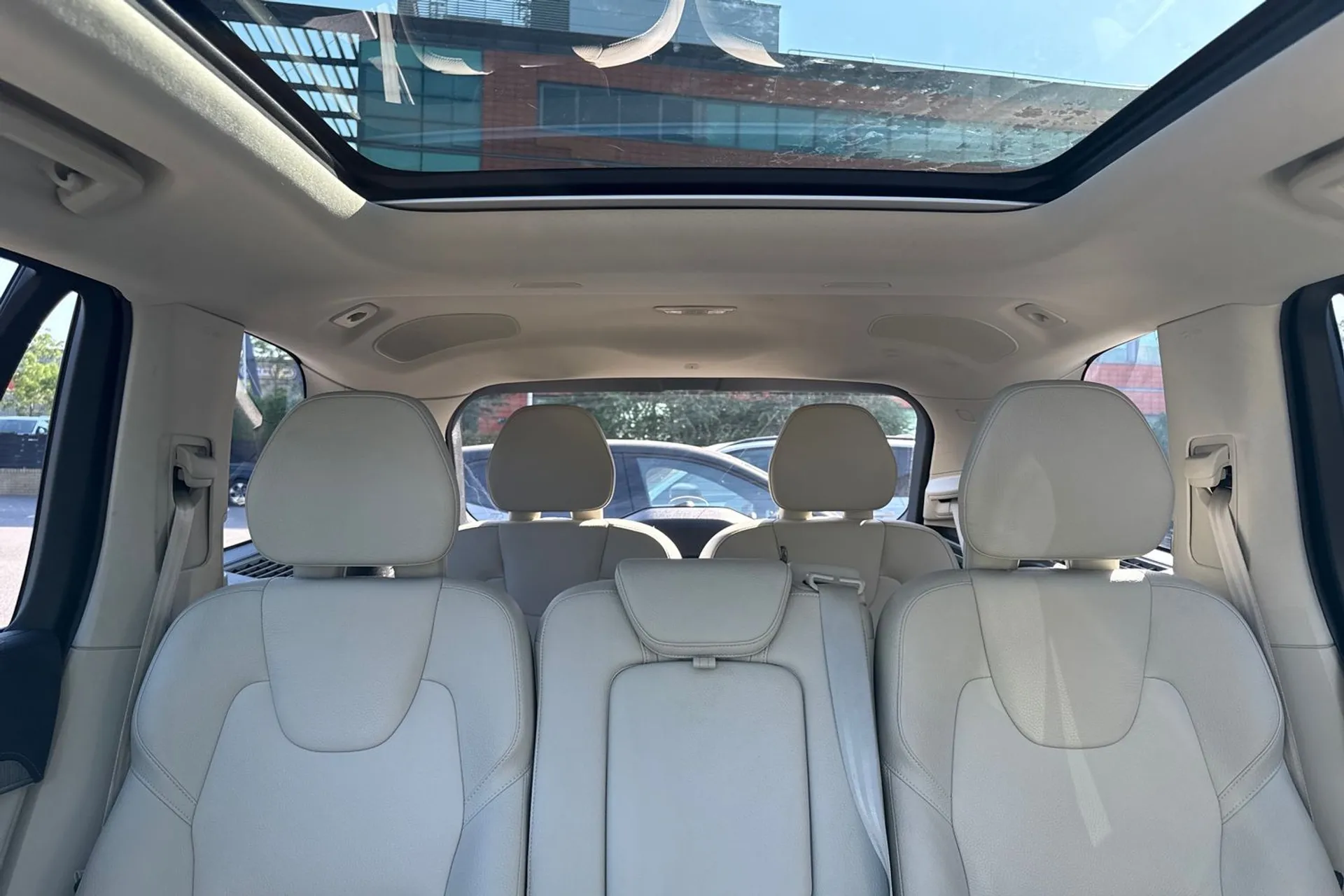 Volvo XC90 thumbnail image number 8