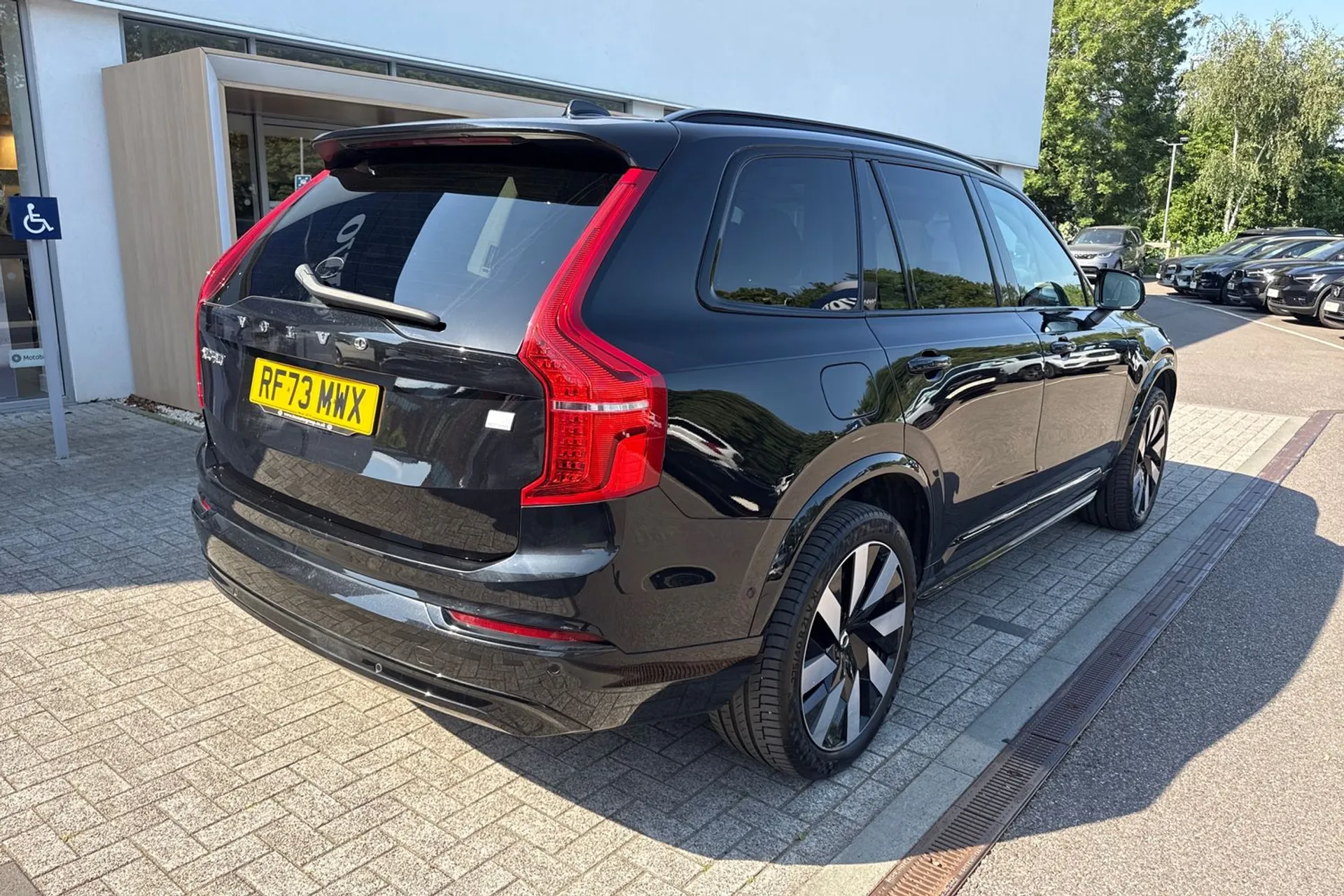Volvo XC90 thumbnail image number 11