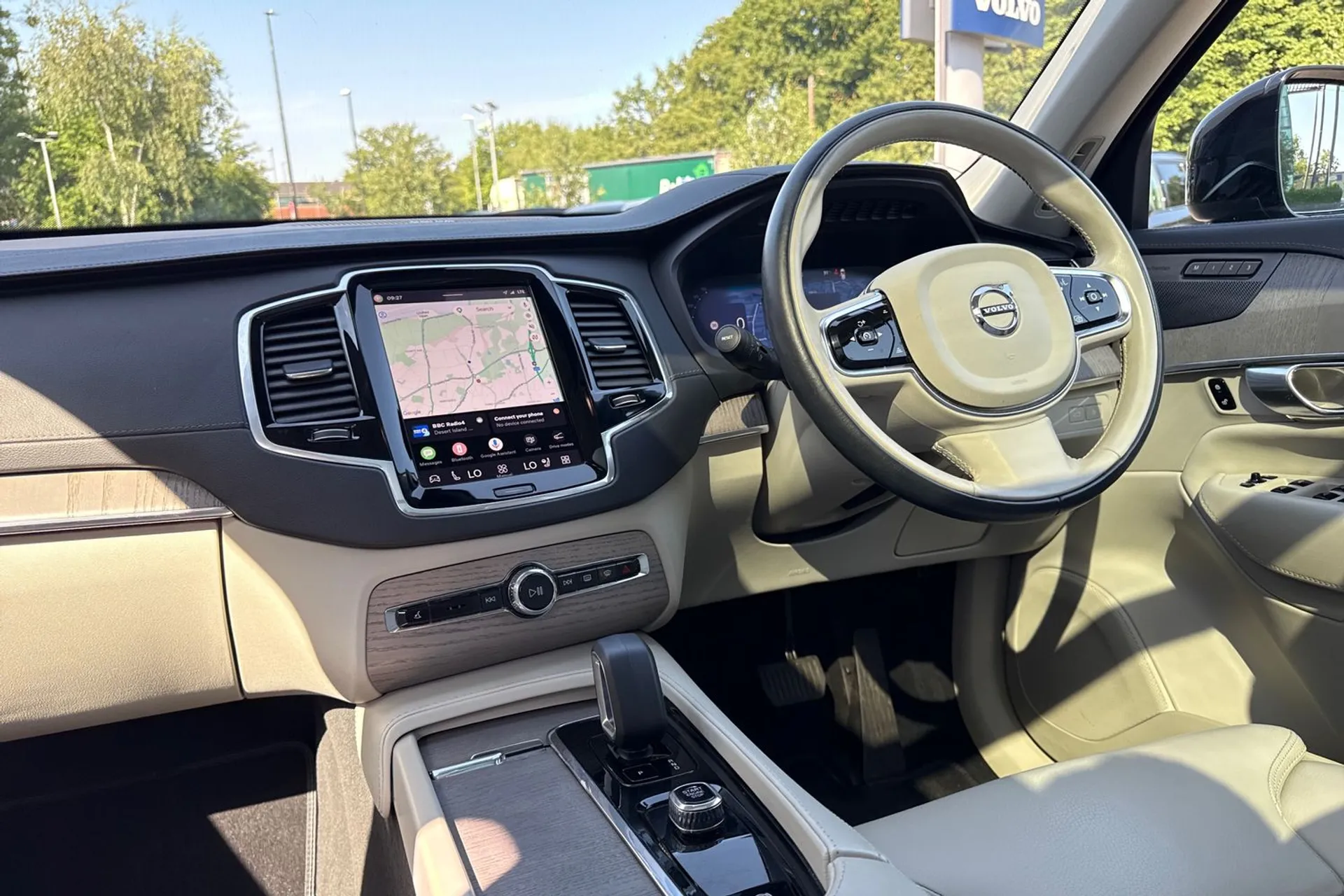 Volvo XC90 thumbnail image number 38