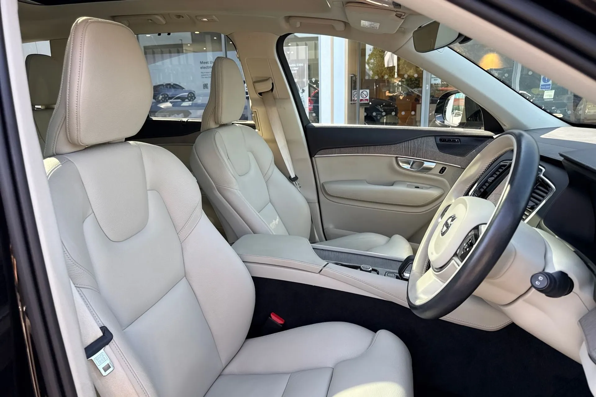 Volvo XC90 thumbnail image number 29