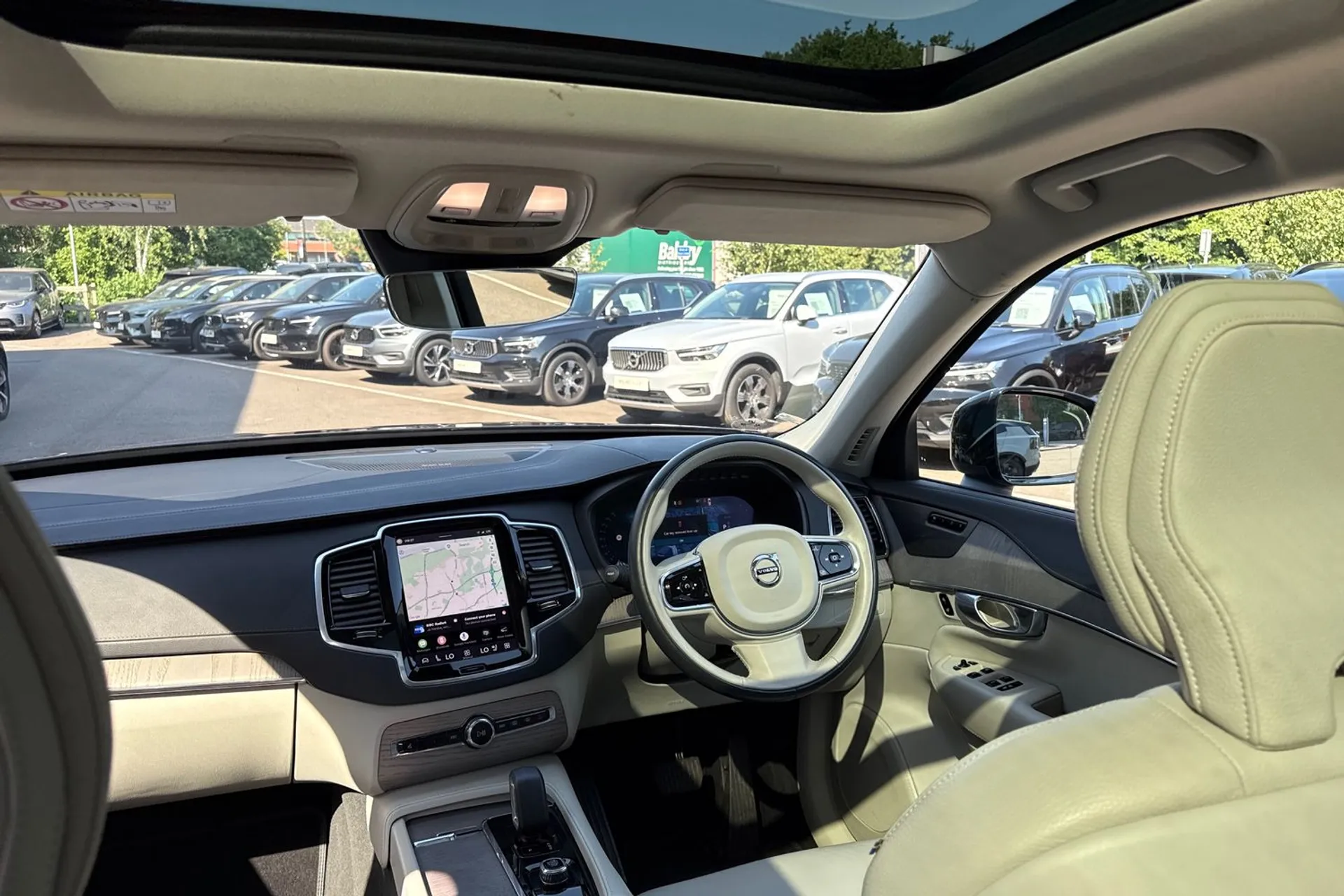 Volvo XC90 thumbnail image number 36