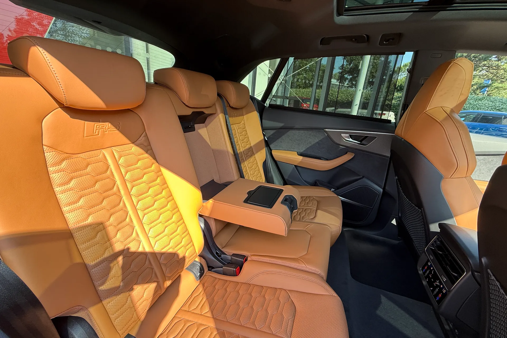 Audi RS Q8 thumbnail image number 47