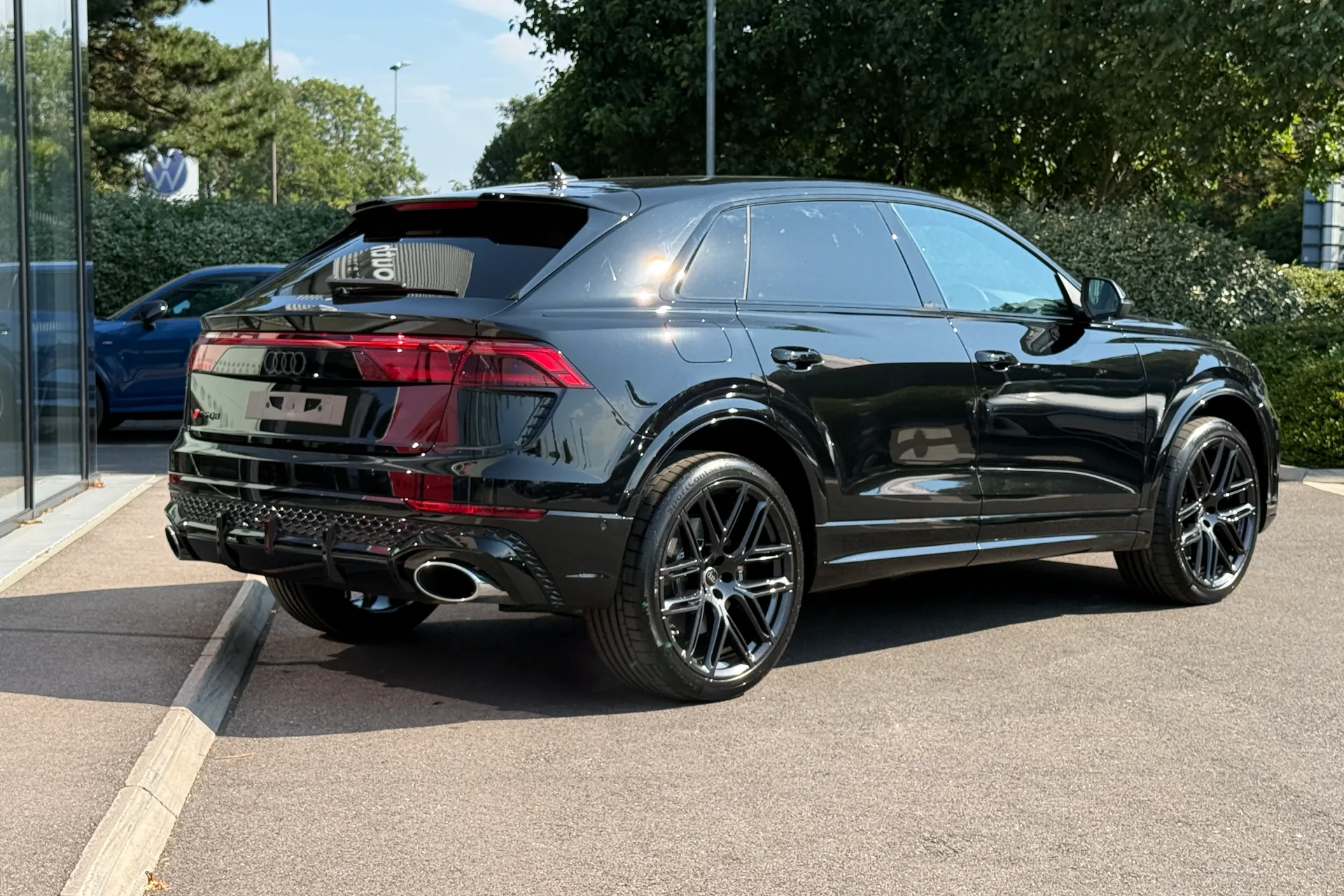 Audi RS Q8 thumbnail image number 21