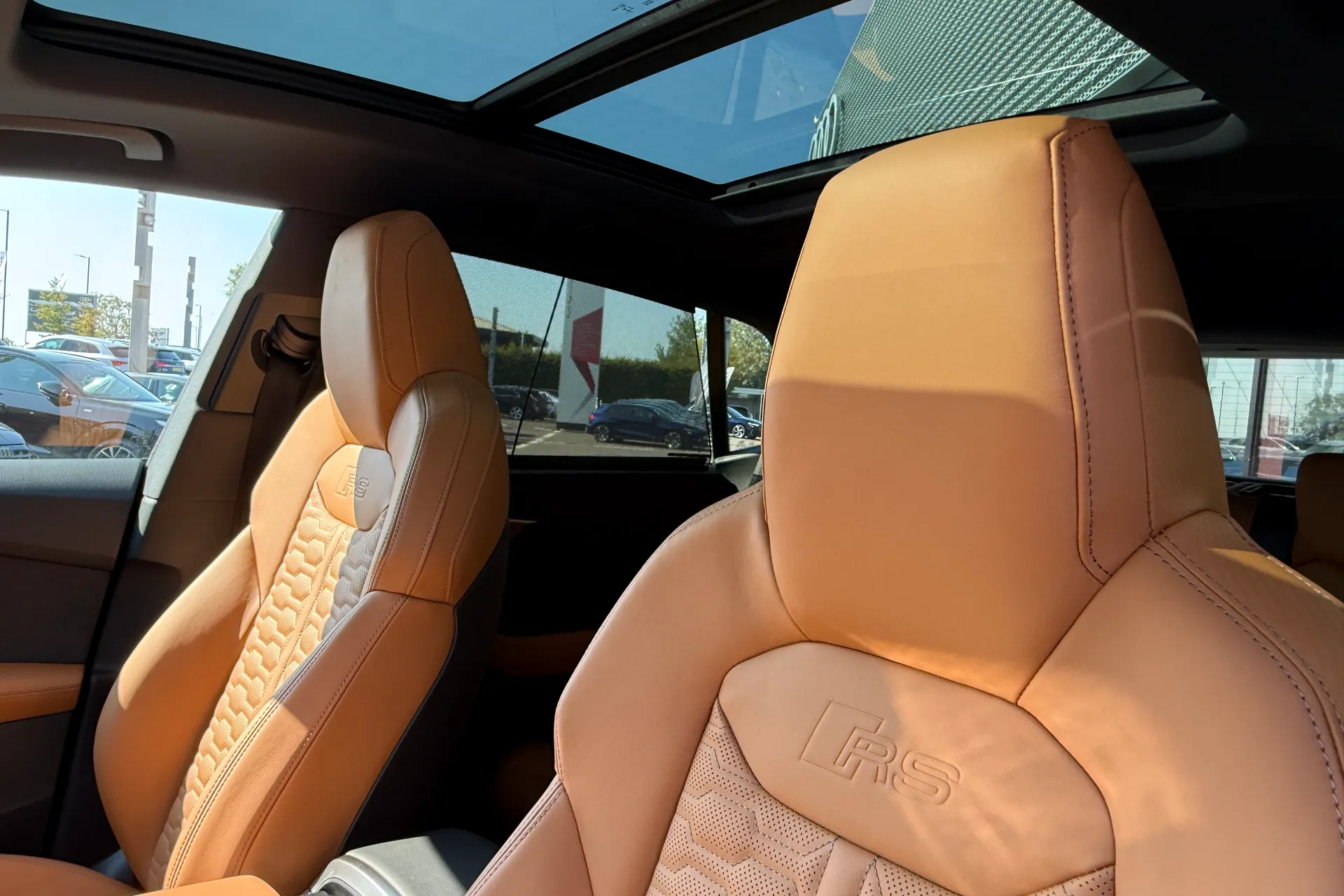Audi RS Q8 thumbnail image number 51