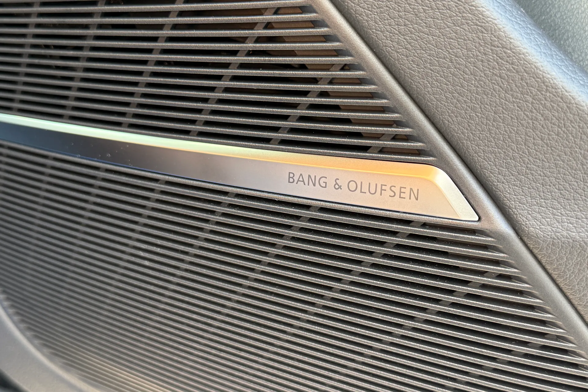 Audi RS Q8 thumbnail image number 26