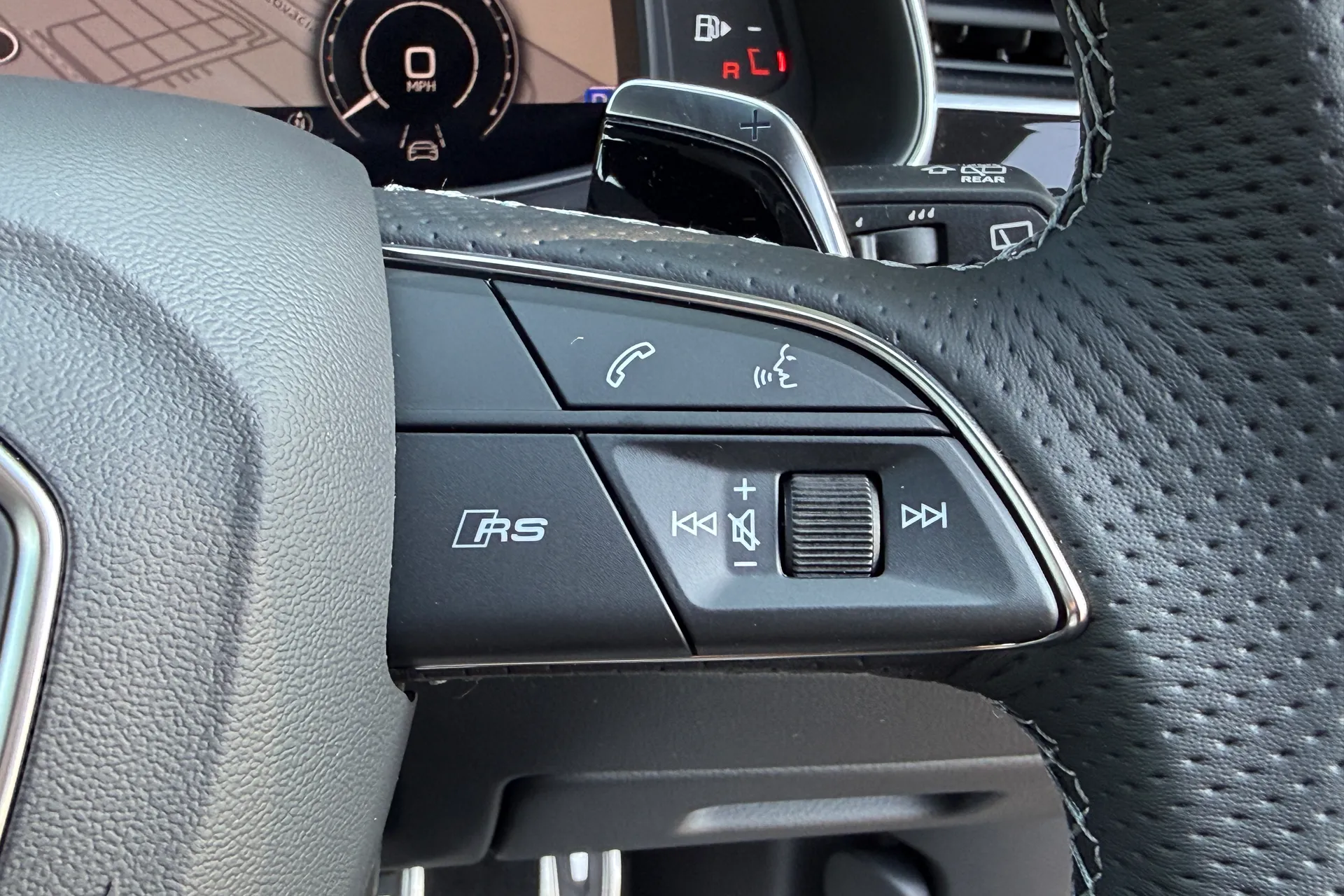 Audi RS Q8 thumbnail image number 66