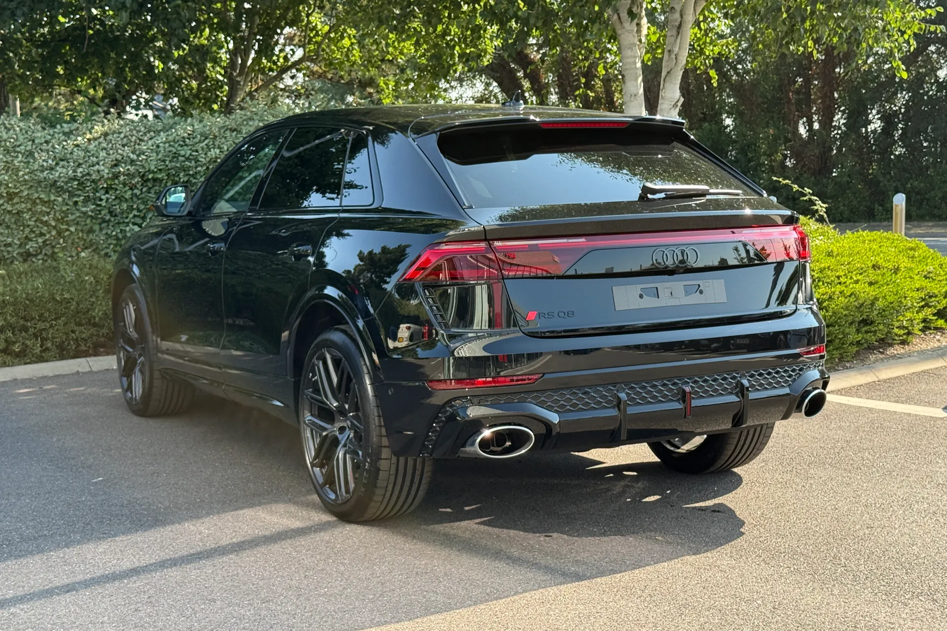 Audi RS Q8 thumbnail image number 12