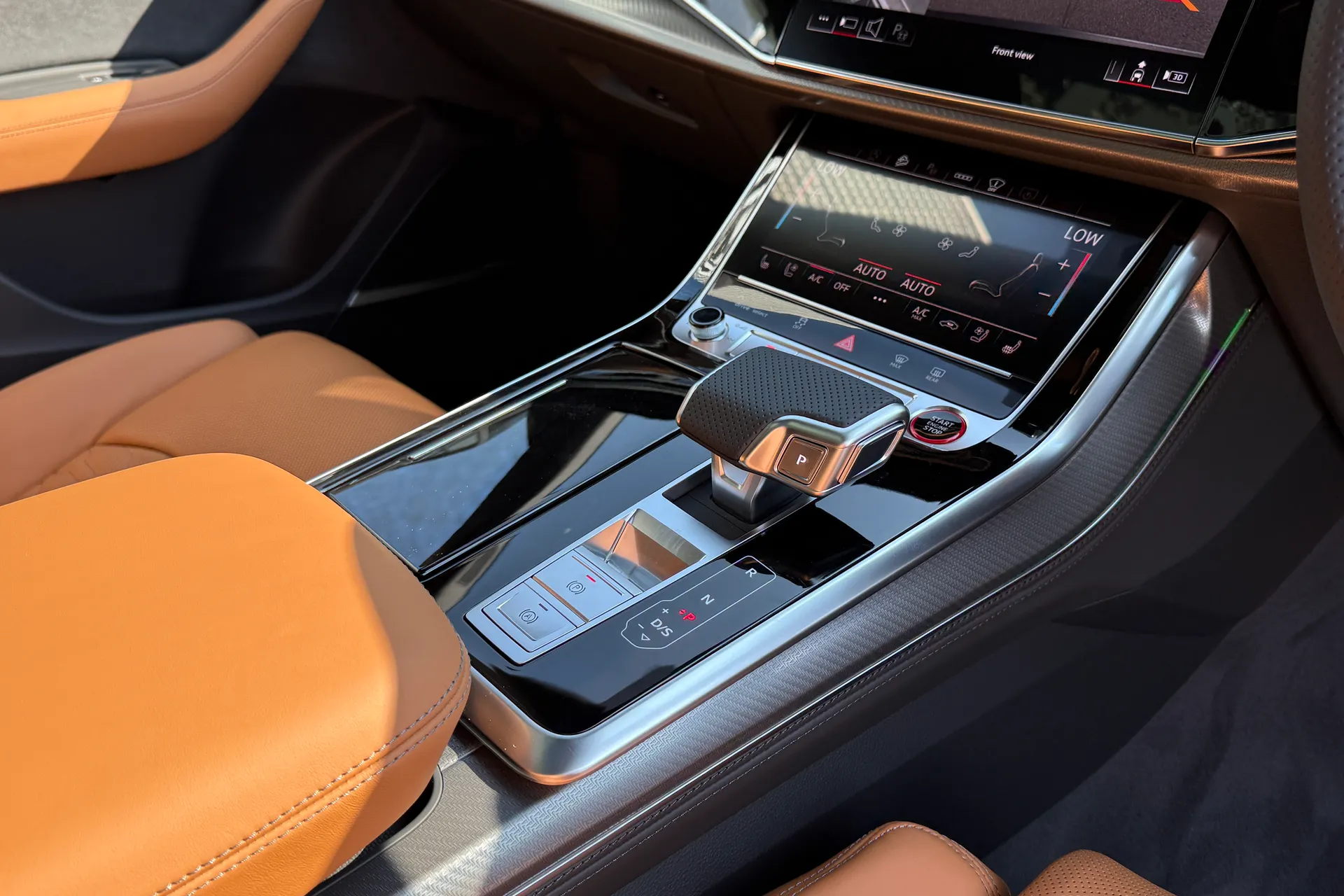 Audi RS Q8 thumbnail image number 20