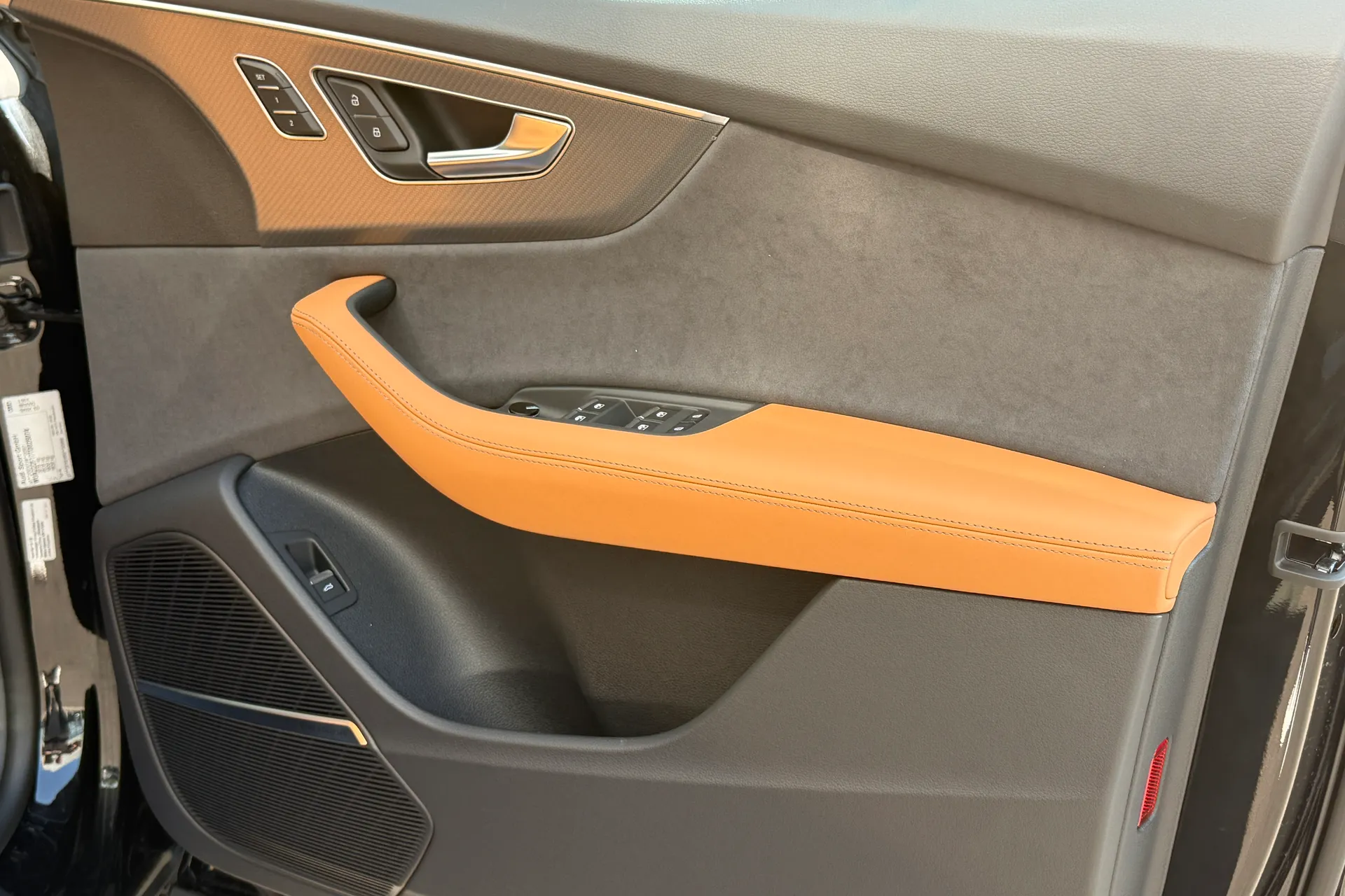 Audi RS Q8 thumbnail image number 41