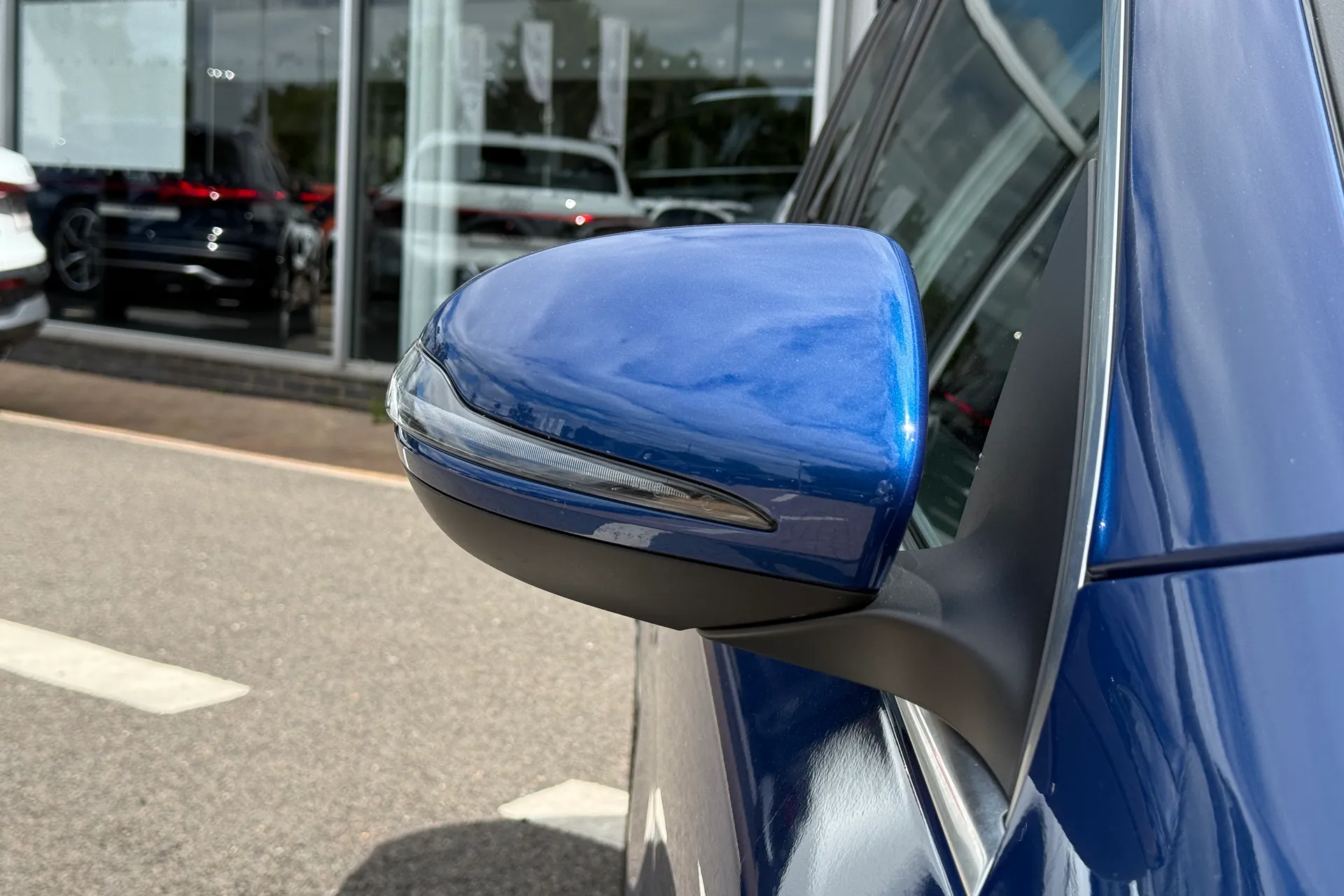 MERCEDES-BENZ GLA thumbnail image number 13