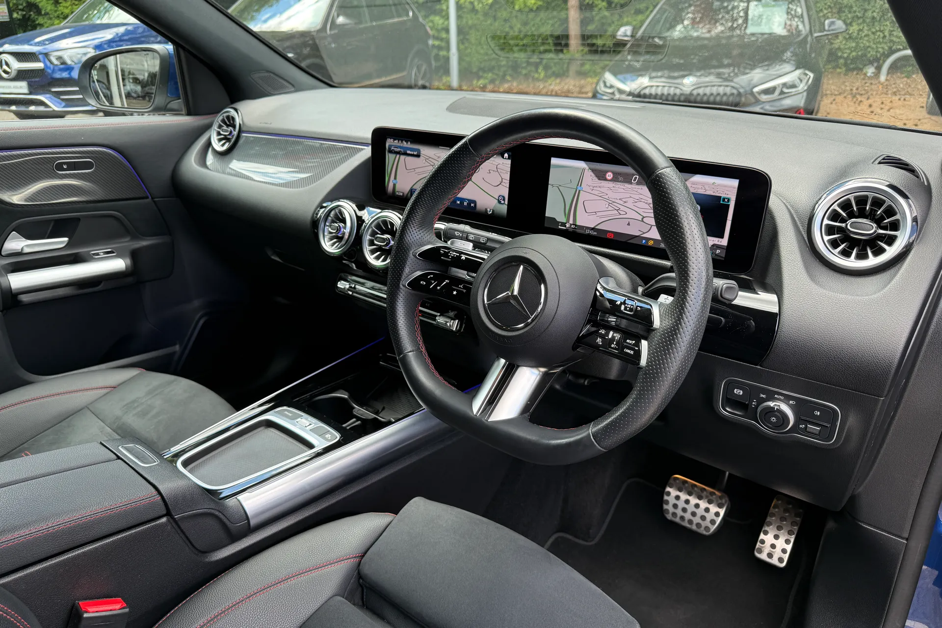 MERCEDES-BENZ GLA thumbnail image number 27