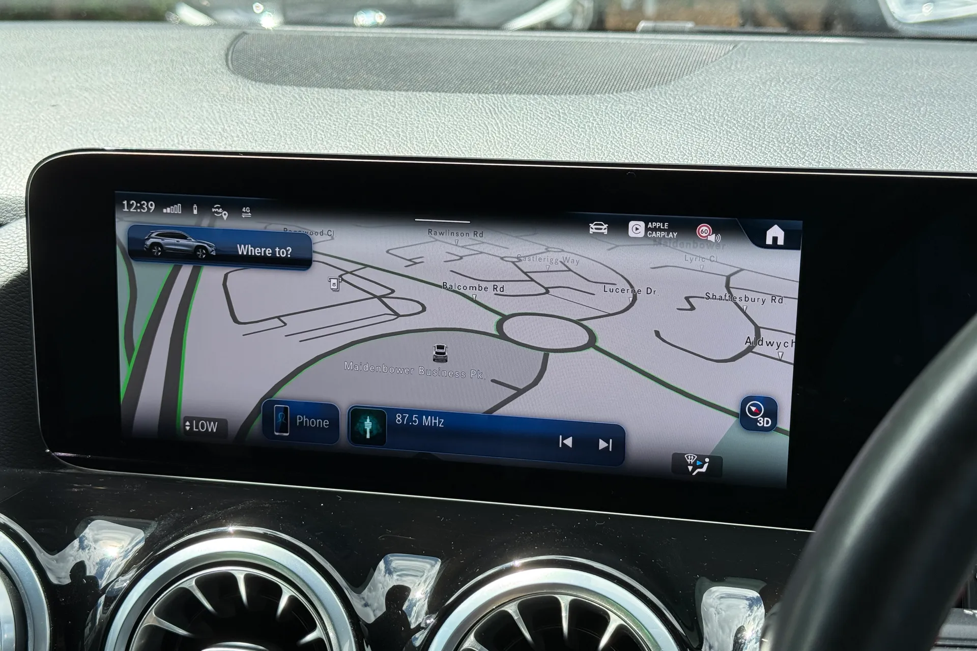 MERCEDES-BENZ GLA thumbnail image number 5