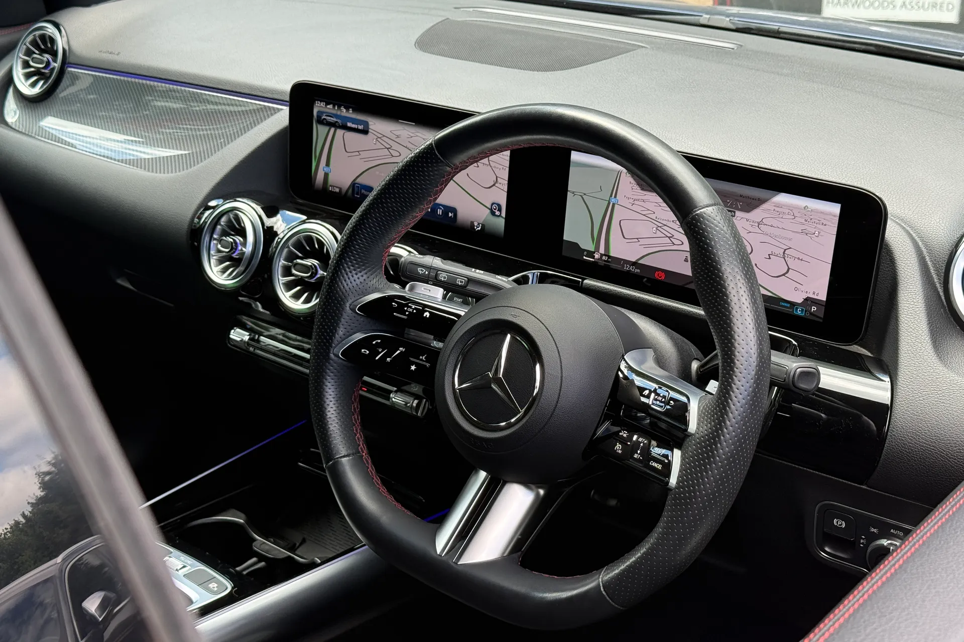 MERCEDES-BENZ GLA thumbnail image number 11