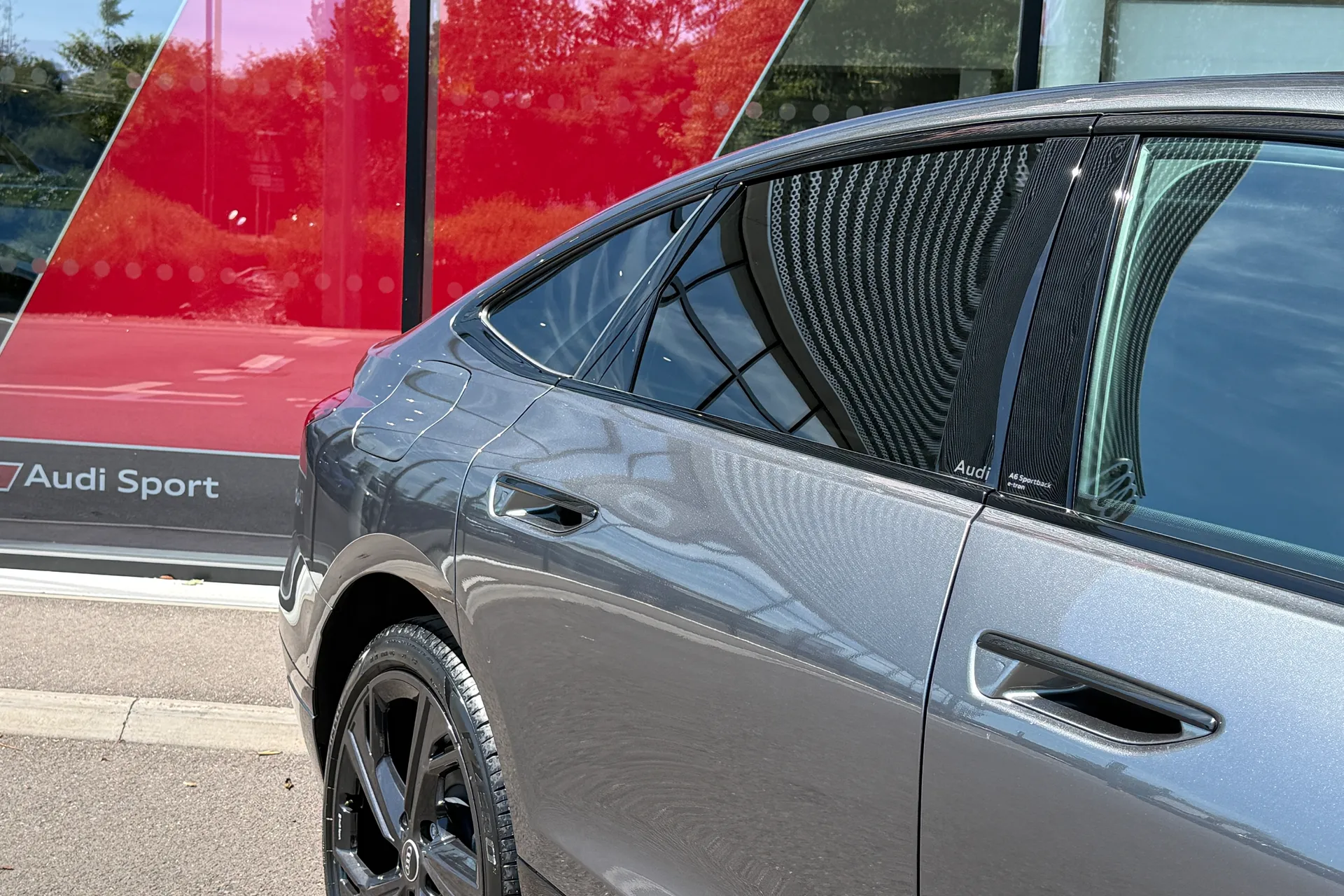 Audi A6 e-tron Sportback thumbnail image number 16