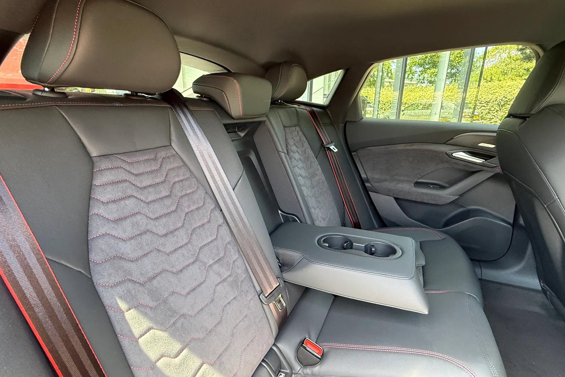 Audi A6 e-tron Sportback thumbnail image number 41