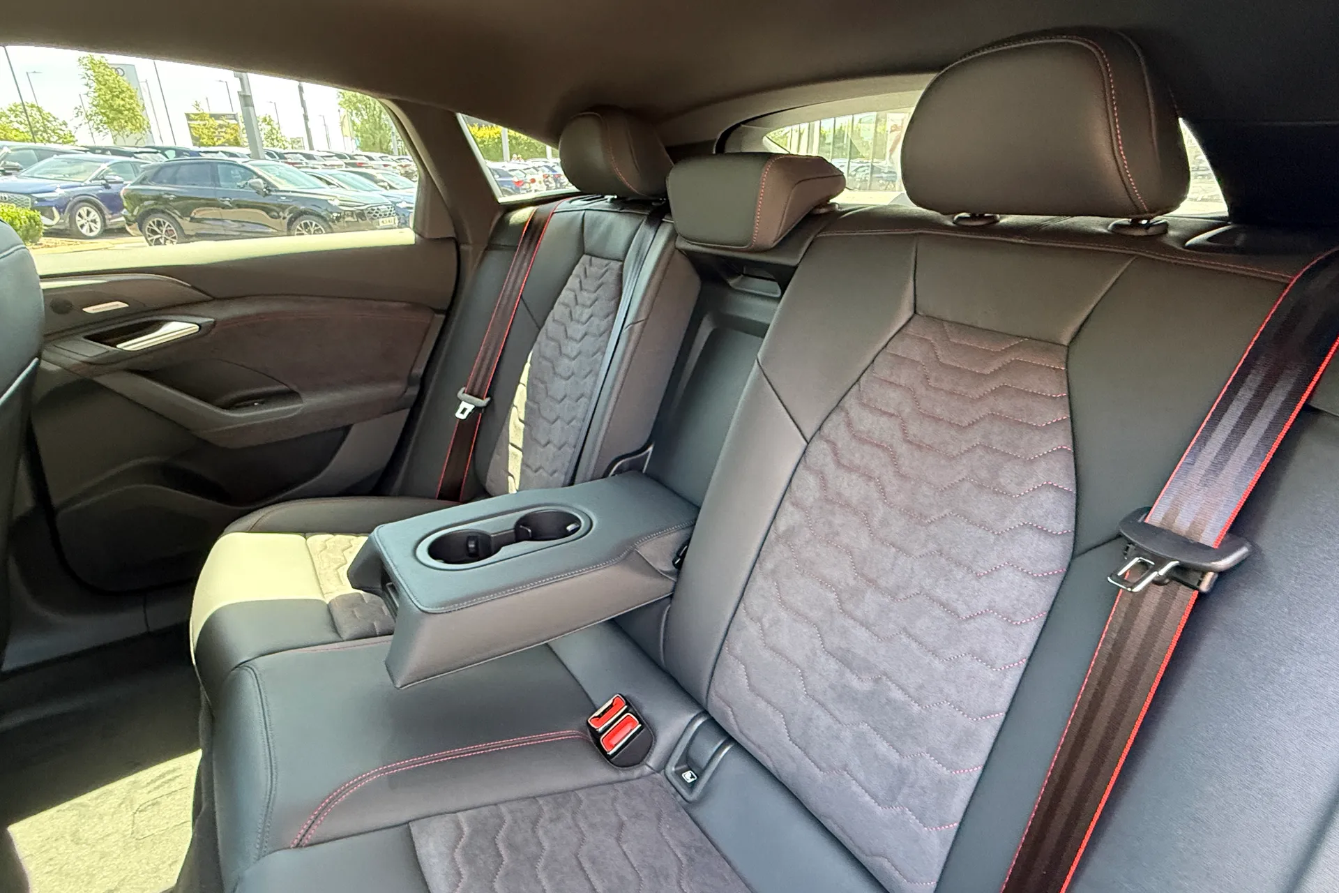 Audi A6 e-tron Sportback thumbnail image number 48