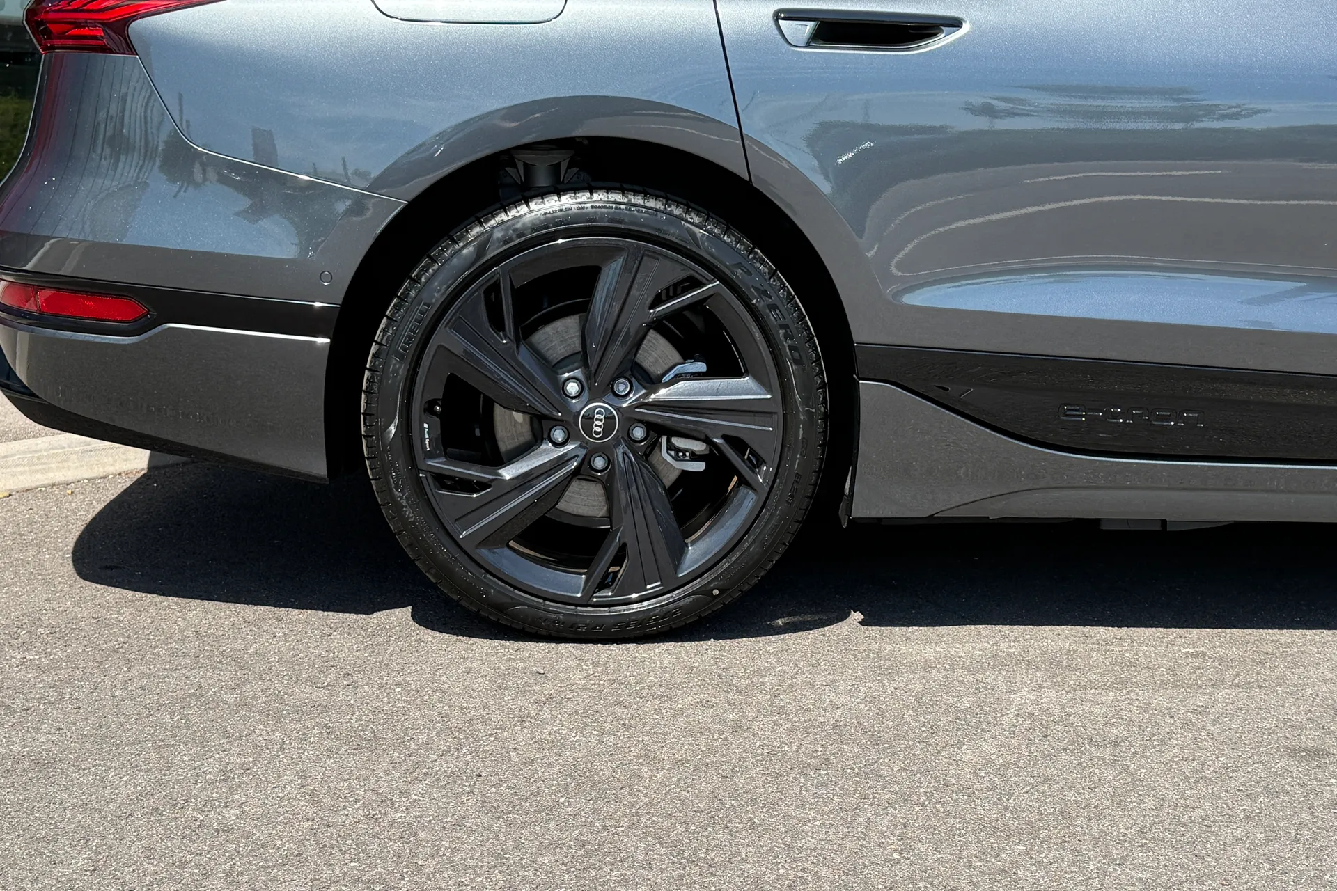 Audi A6 e-tron Sportback thumbnail image number 19