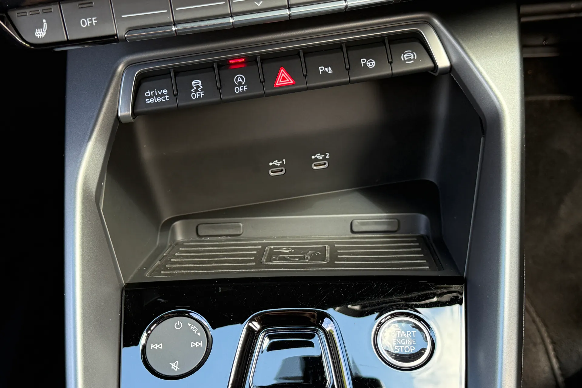 Audi A3 thumbnail image number 19
