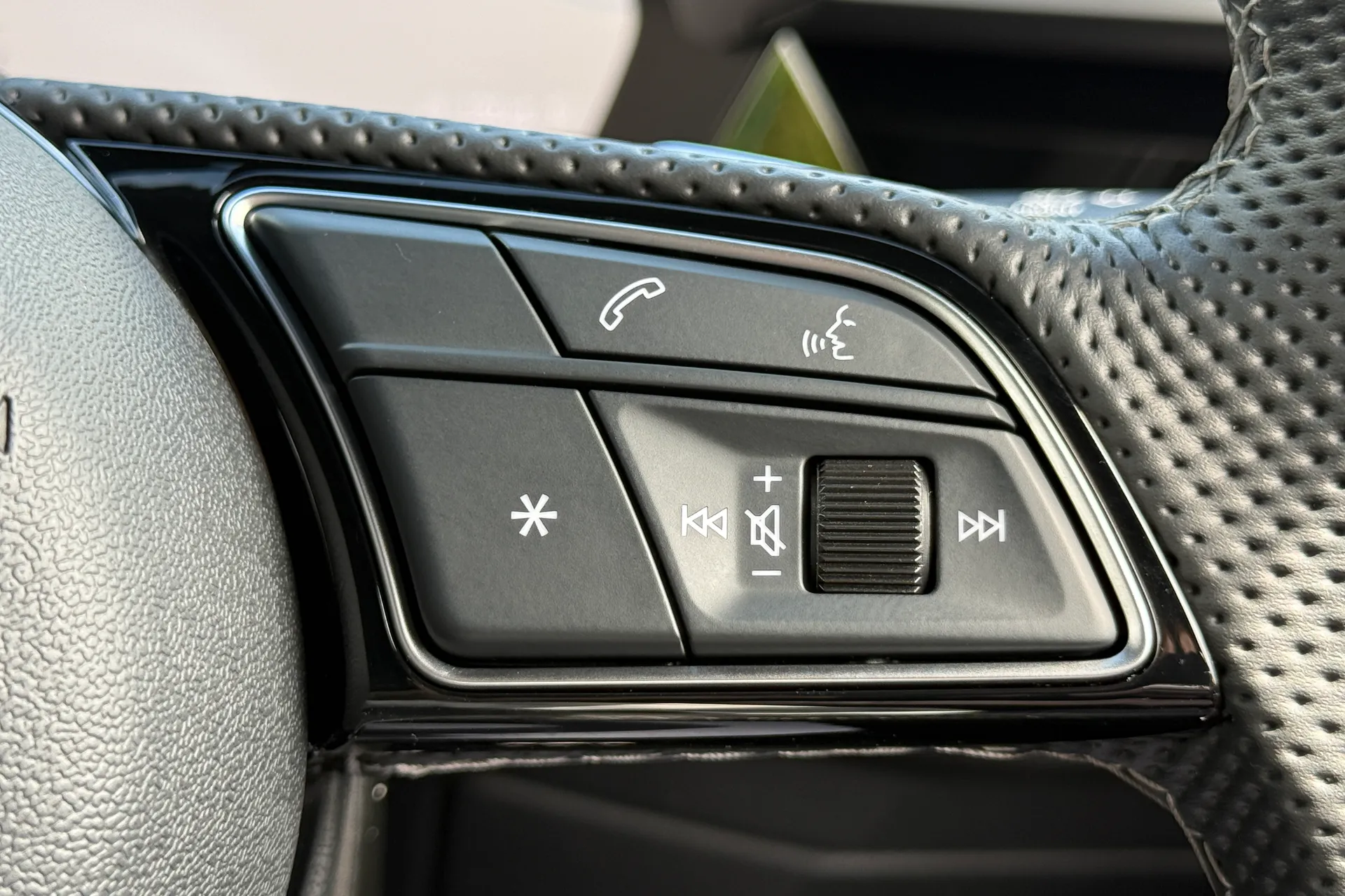 Audi A3 thumbnail image number 24