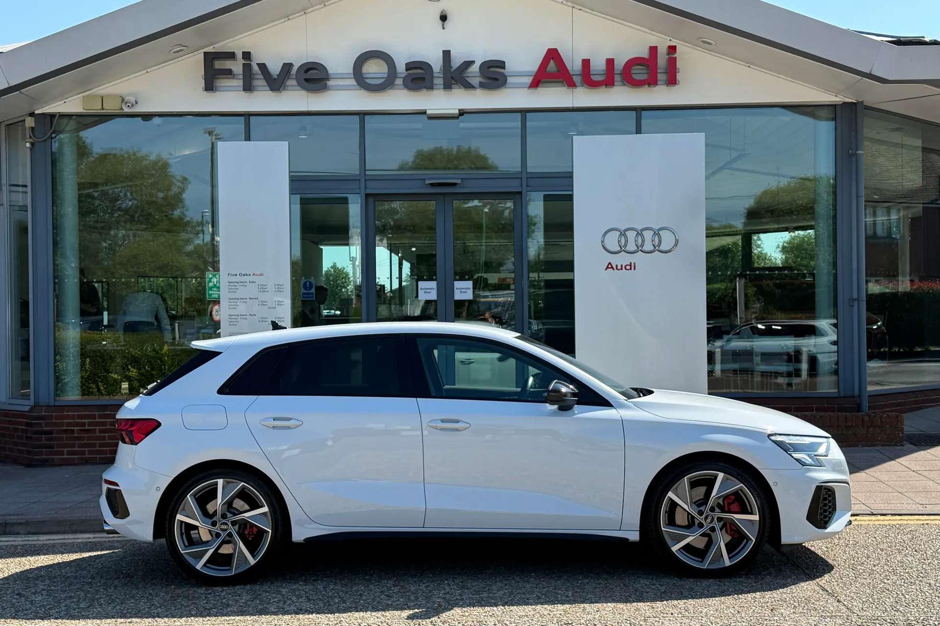 Audi A3 thumbnail image number 2