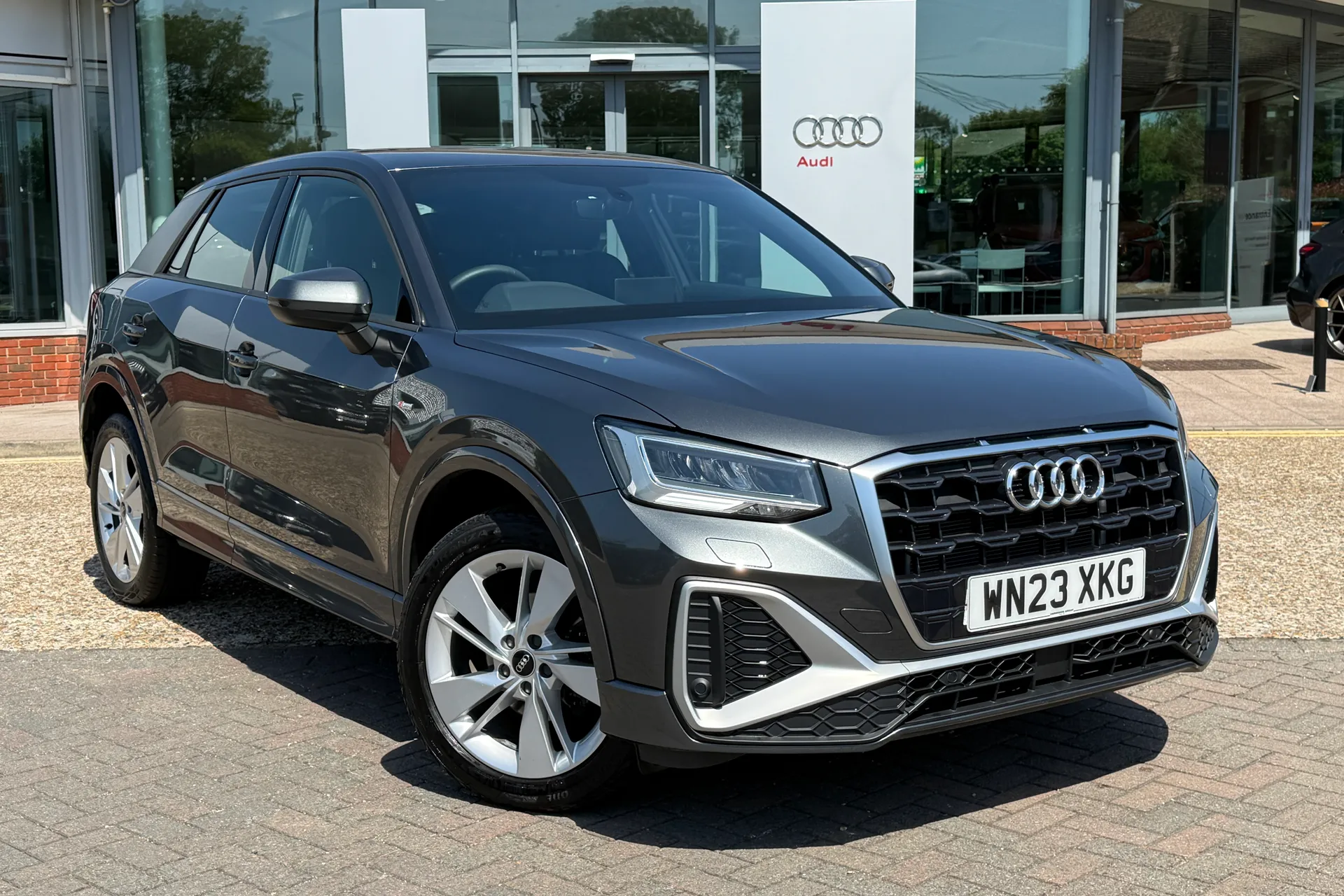 Audi Q2 thumbnail image number 22