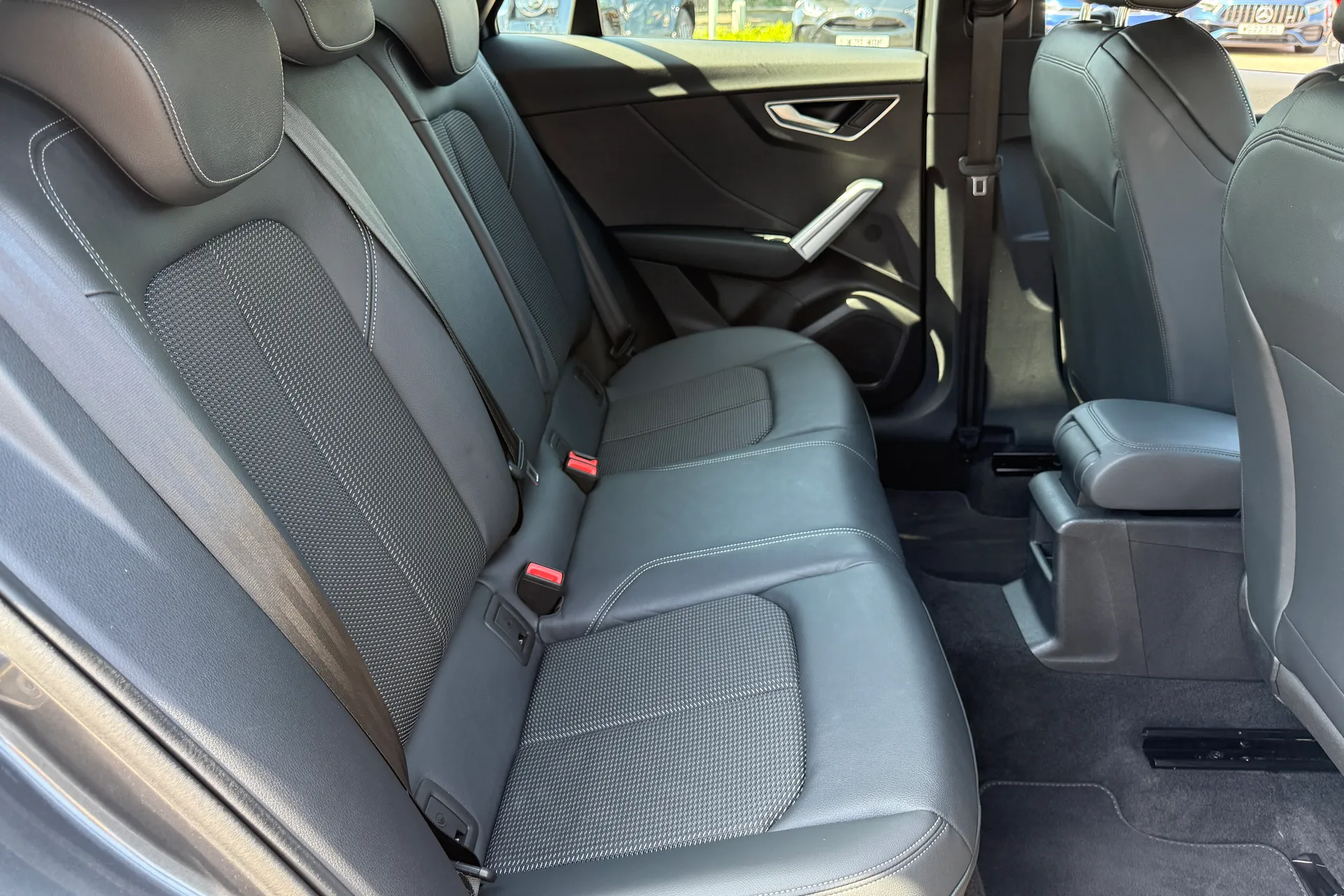 Audi Q2 thumbnail image number 42
