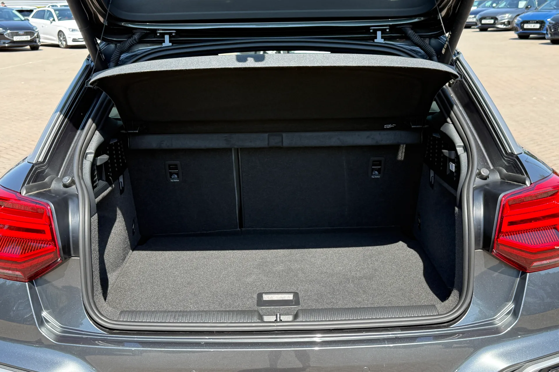 Audi Q2 thumbnail image number 33
