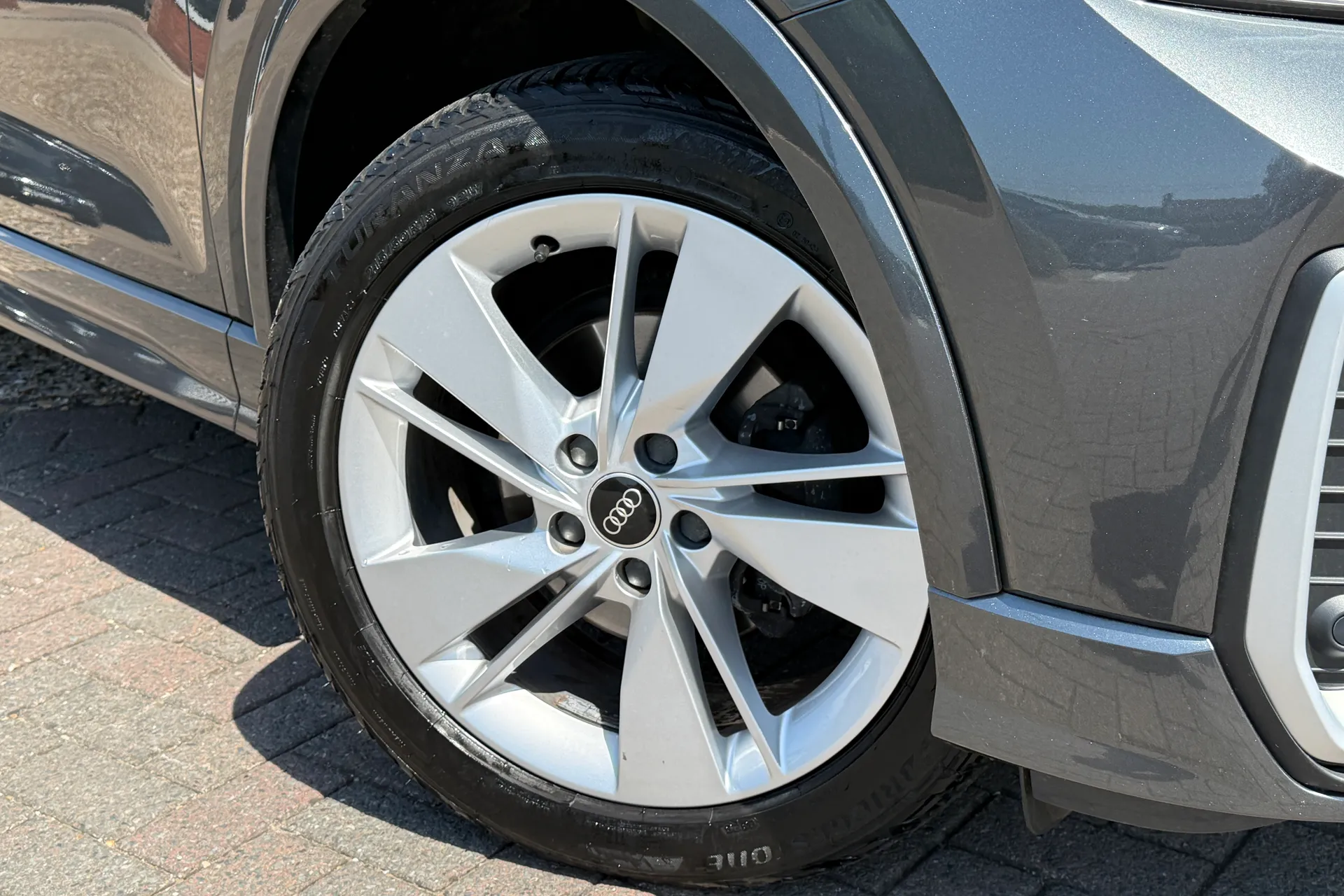 Audi Q2 thumbnail image number 7