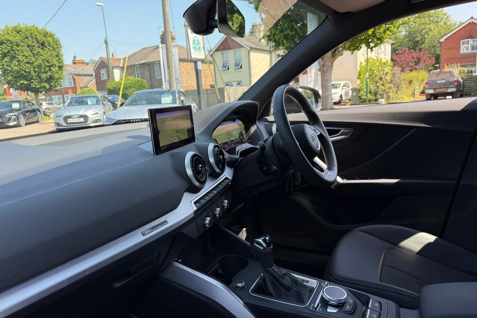 Audi Q2 thumbnail image number 27