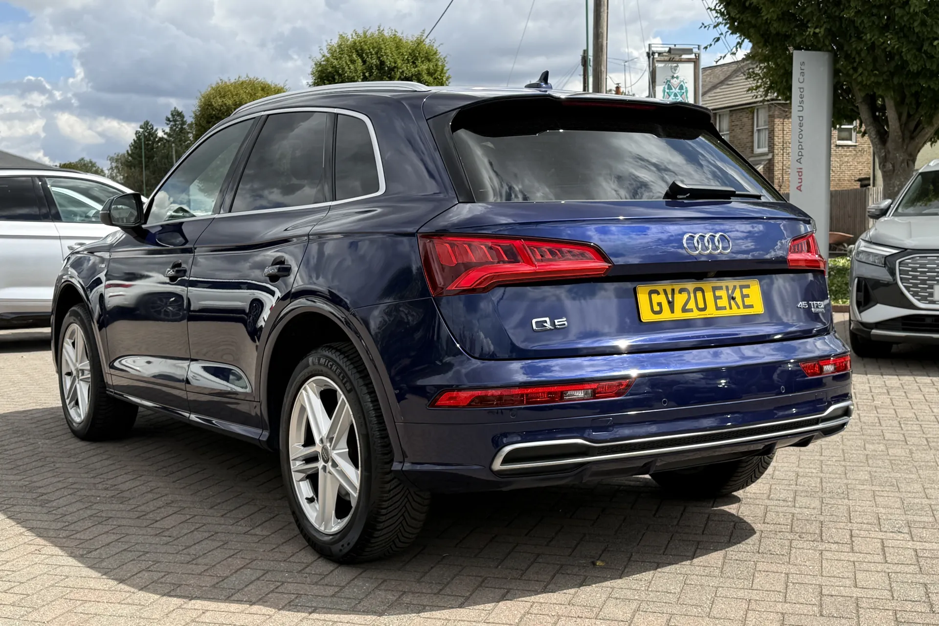 Audi Q5 thumbnail image number 28