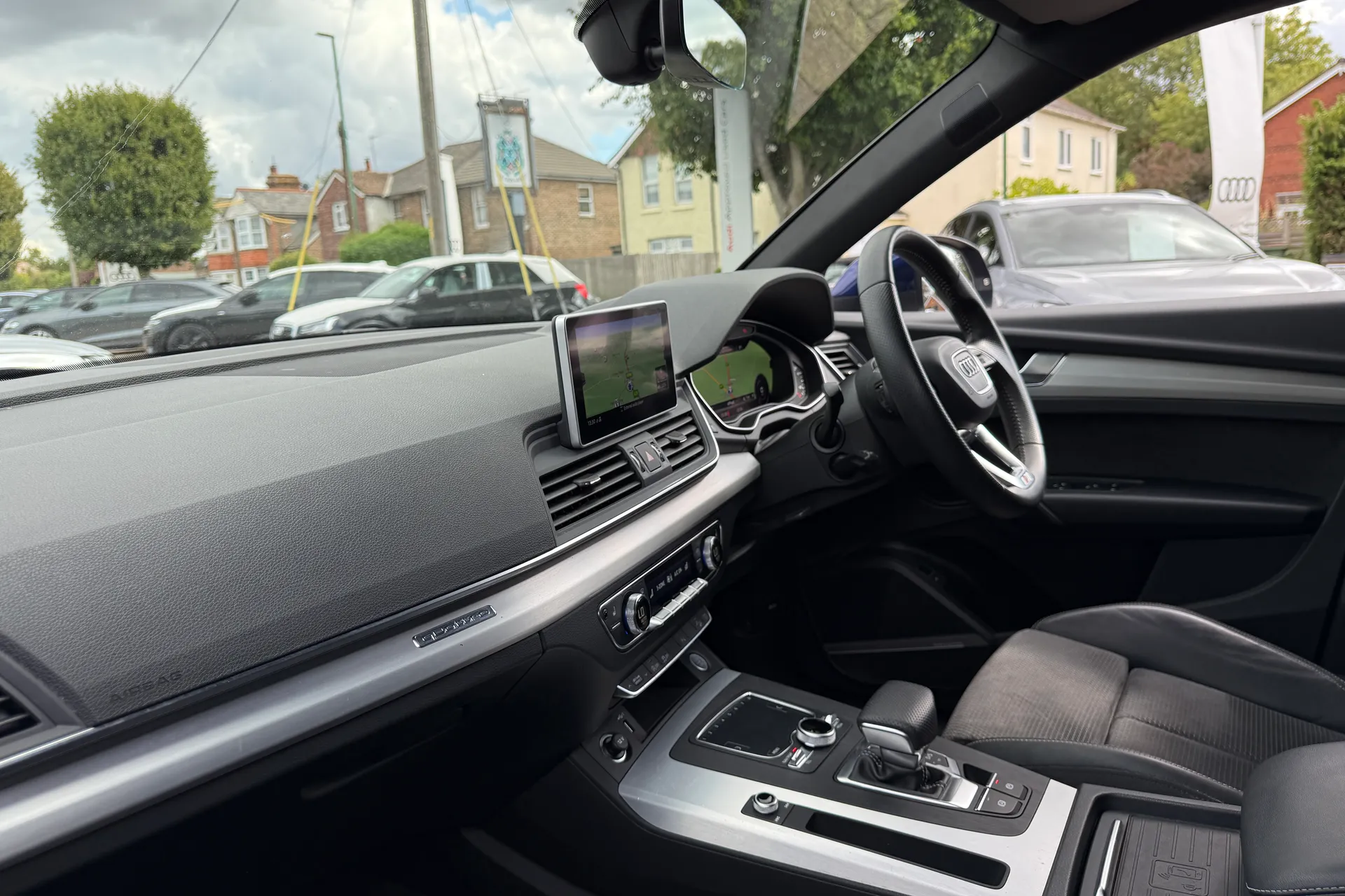 Audi Q5 thumbnail image number 23