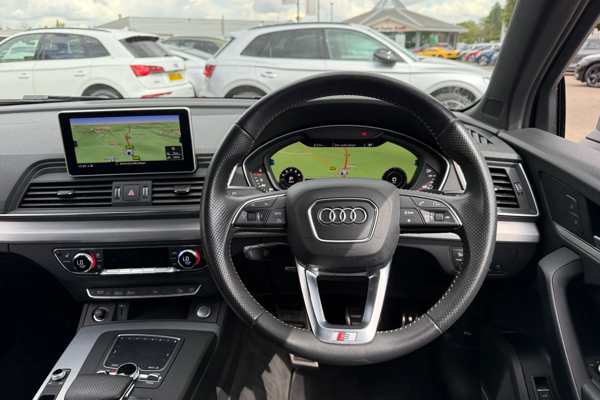 Audi Q5 thumbnail image number 6