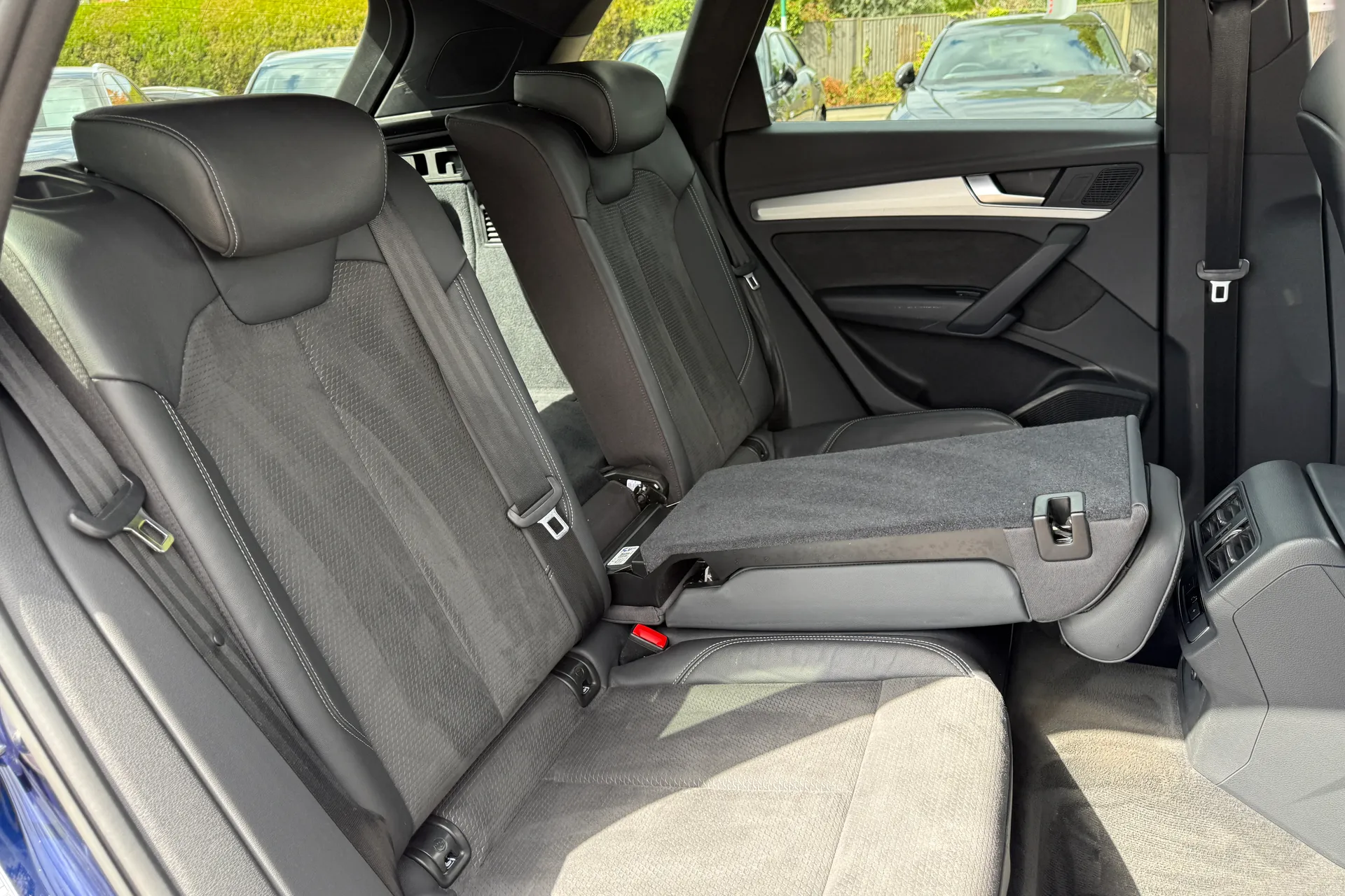 Audi Q5 thumbnail image number 40