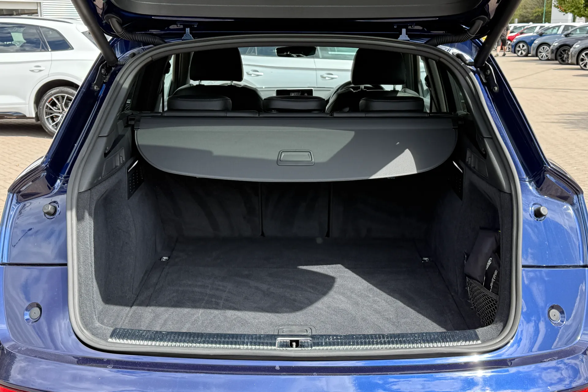 Audi Q5 thumbnail image number 29