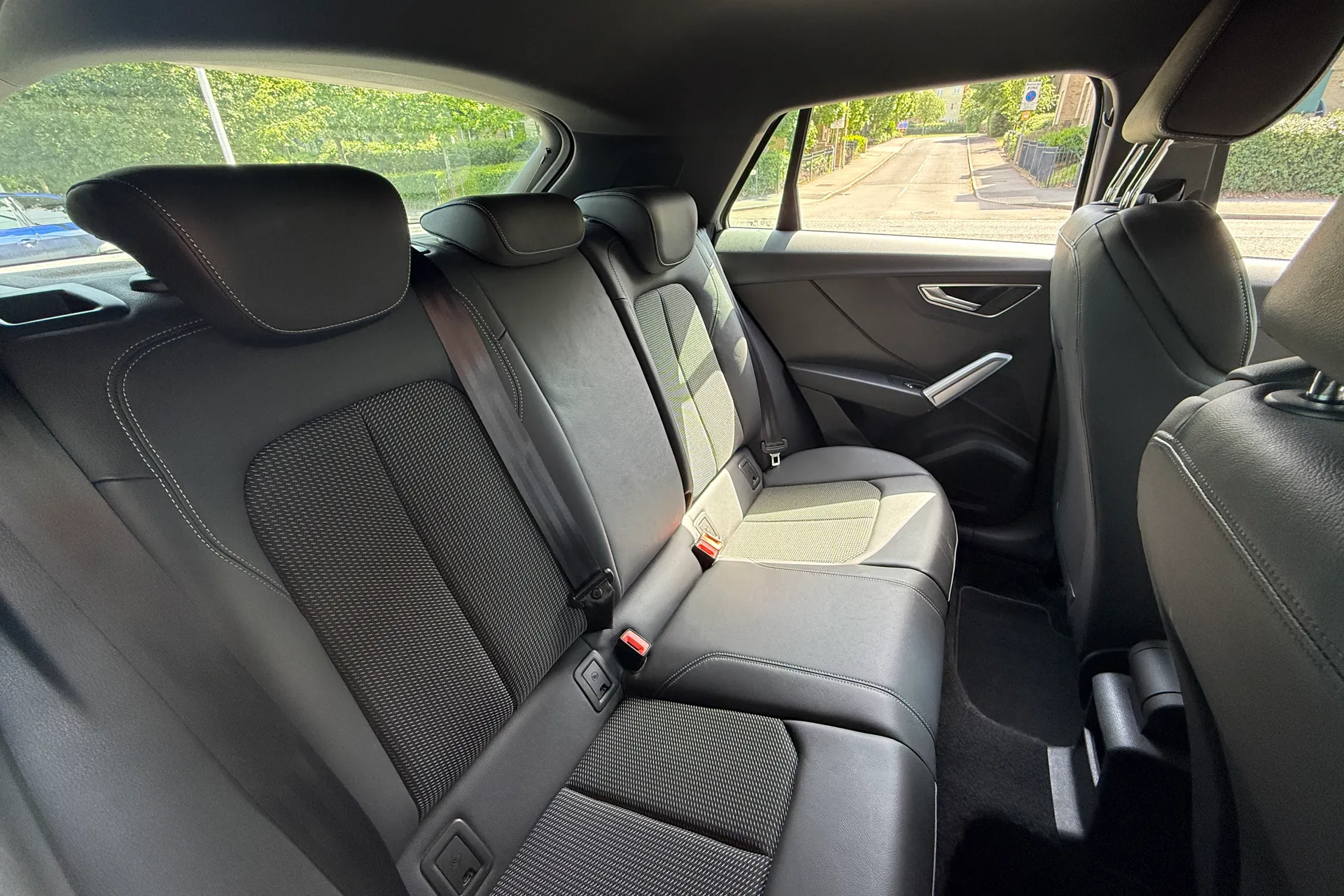 Audi Q2 thumbnail image number 36