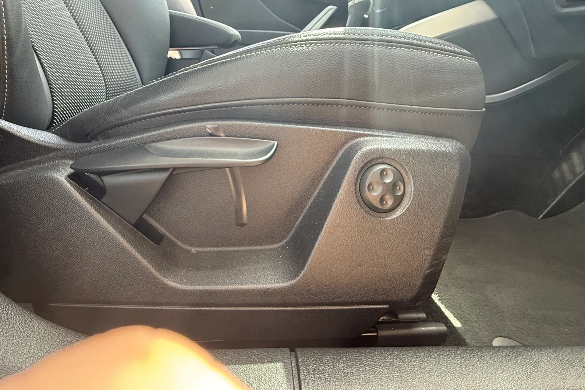 Audi Q2 thumbnail image number 29