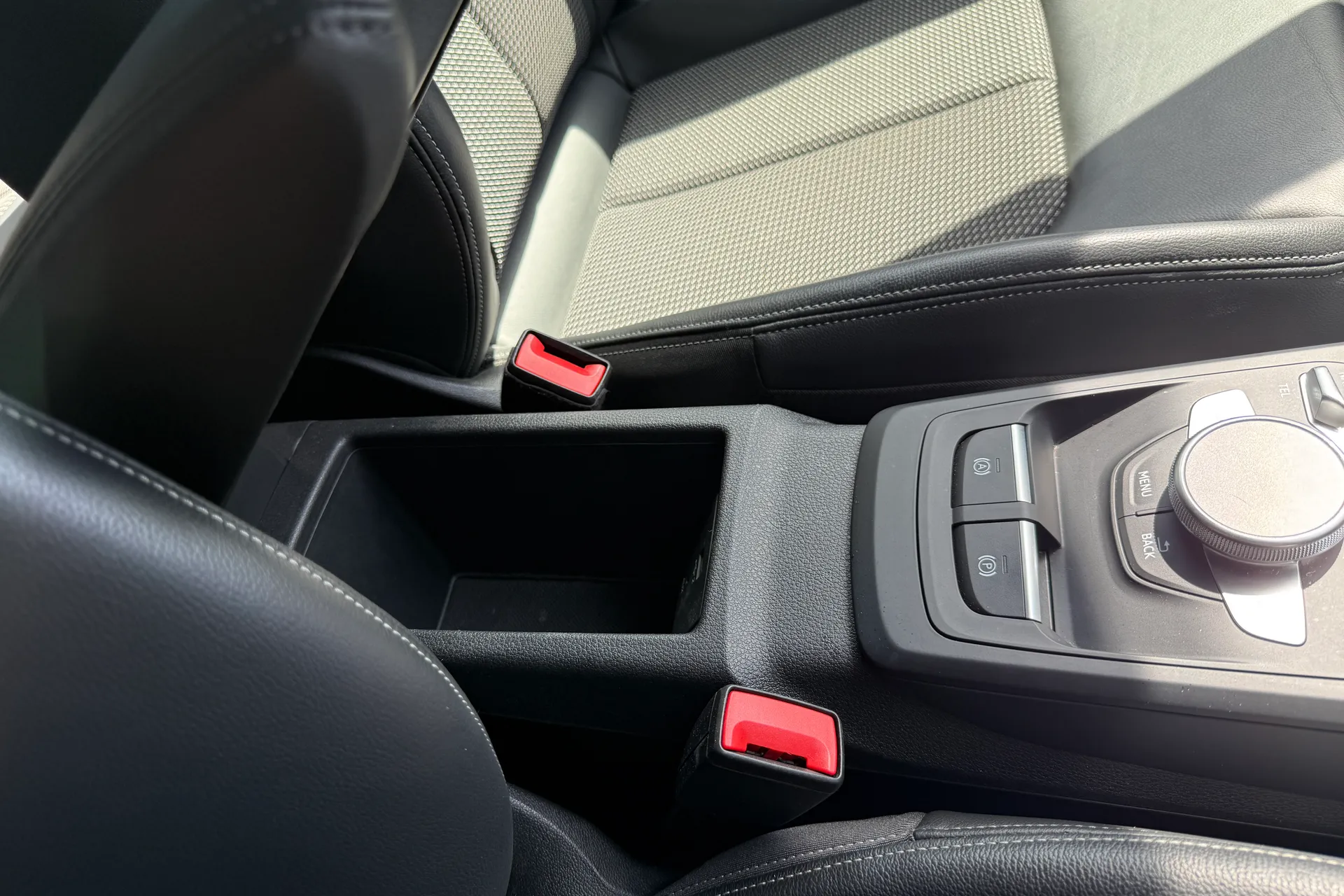 Audi Q2 thumbnail image number 27