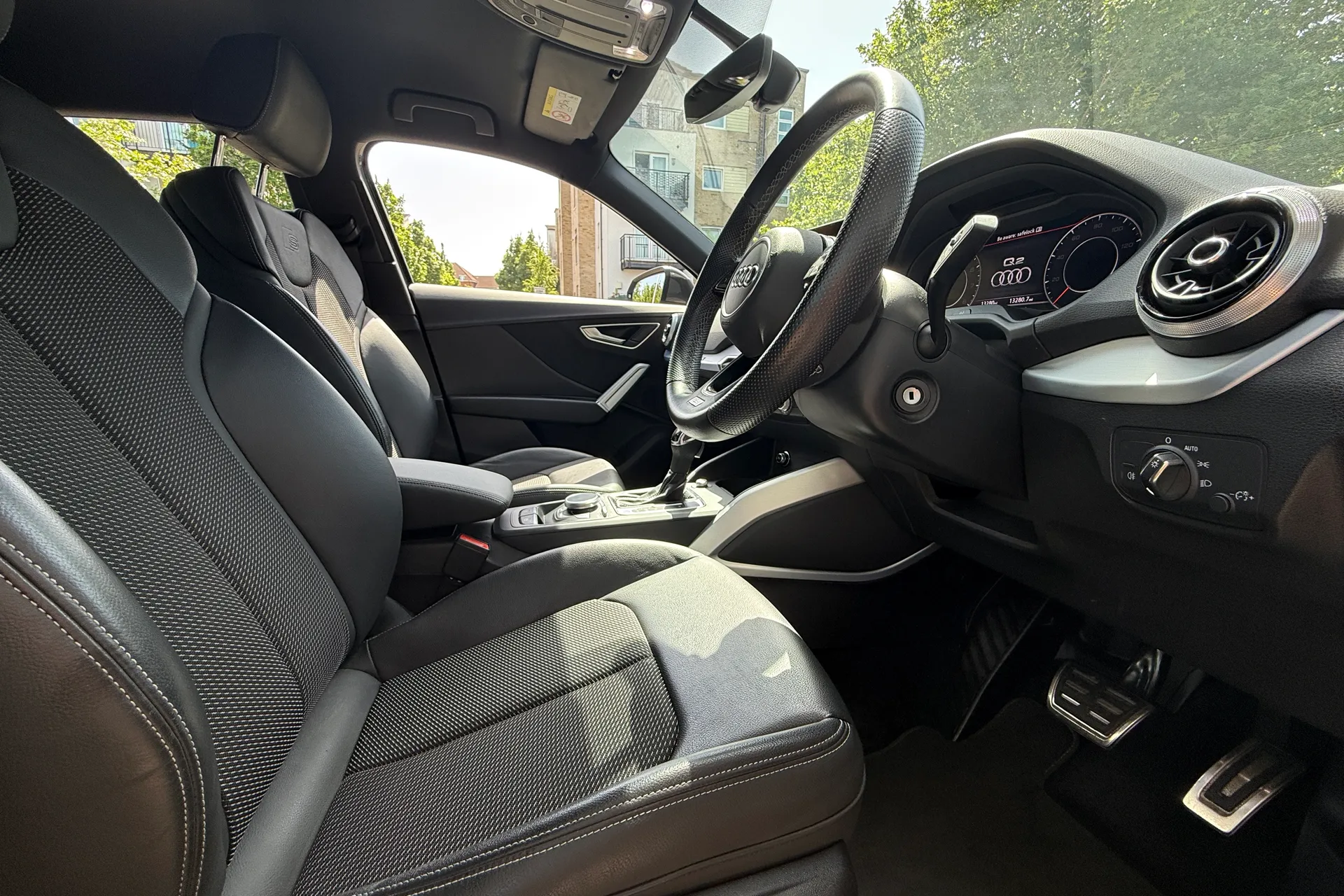 Audi Q2 thumbnail image number 7