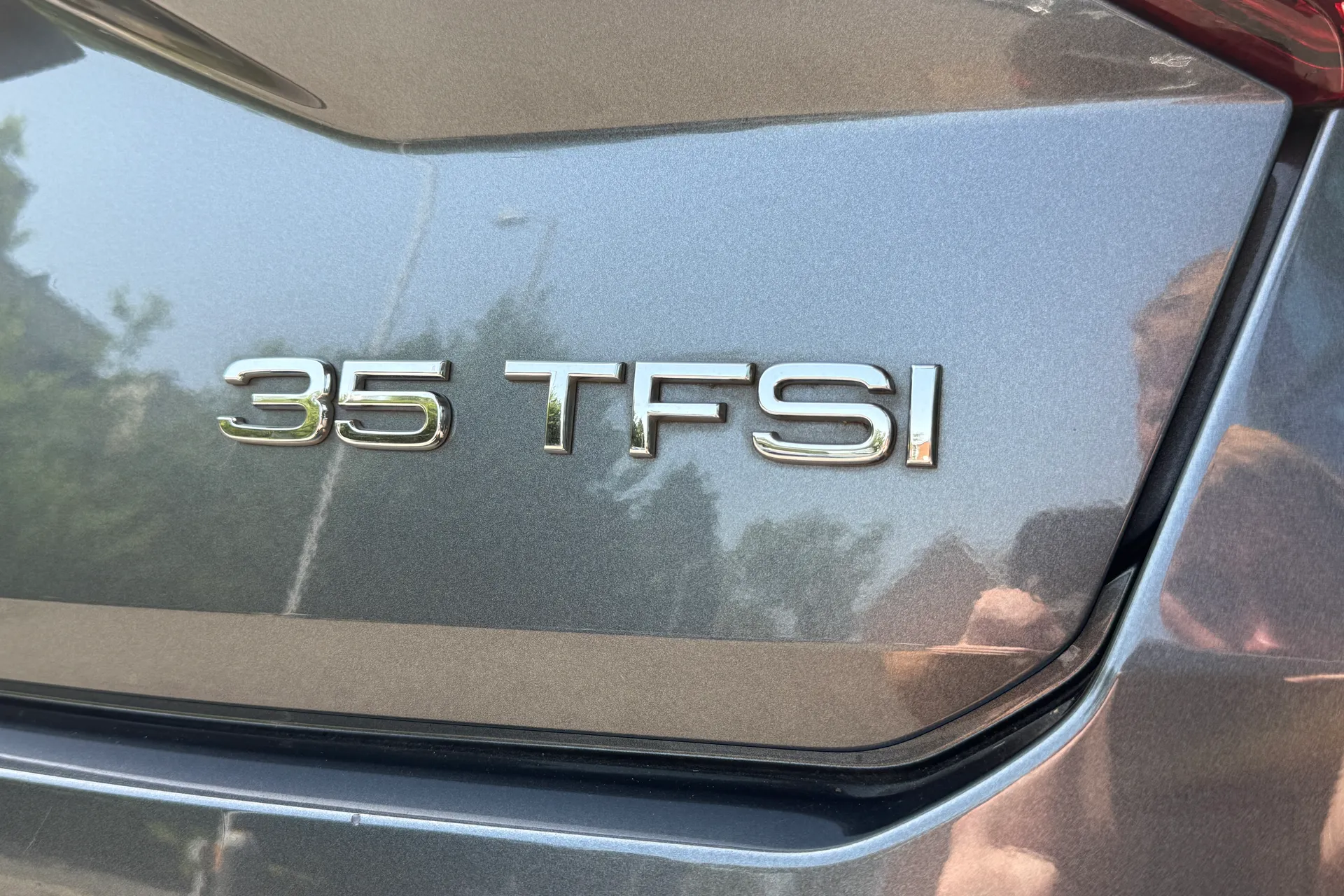 Audi Q2 thumbnail image number 40